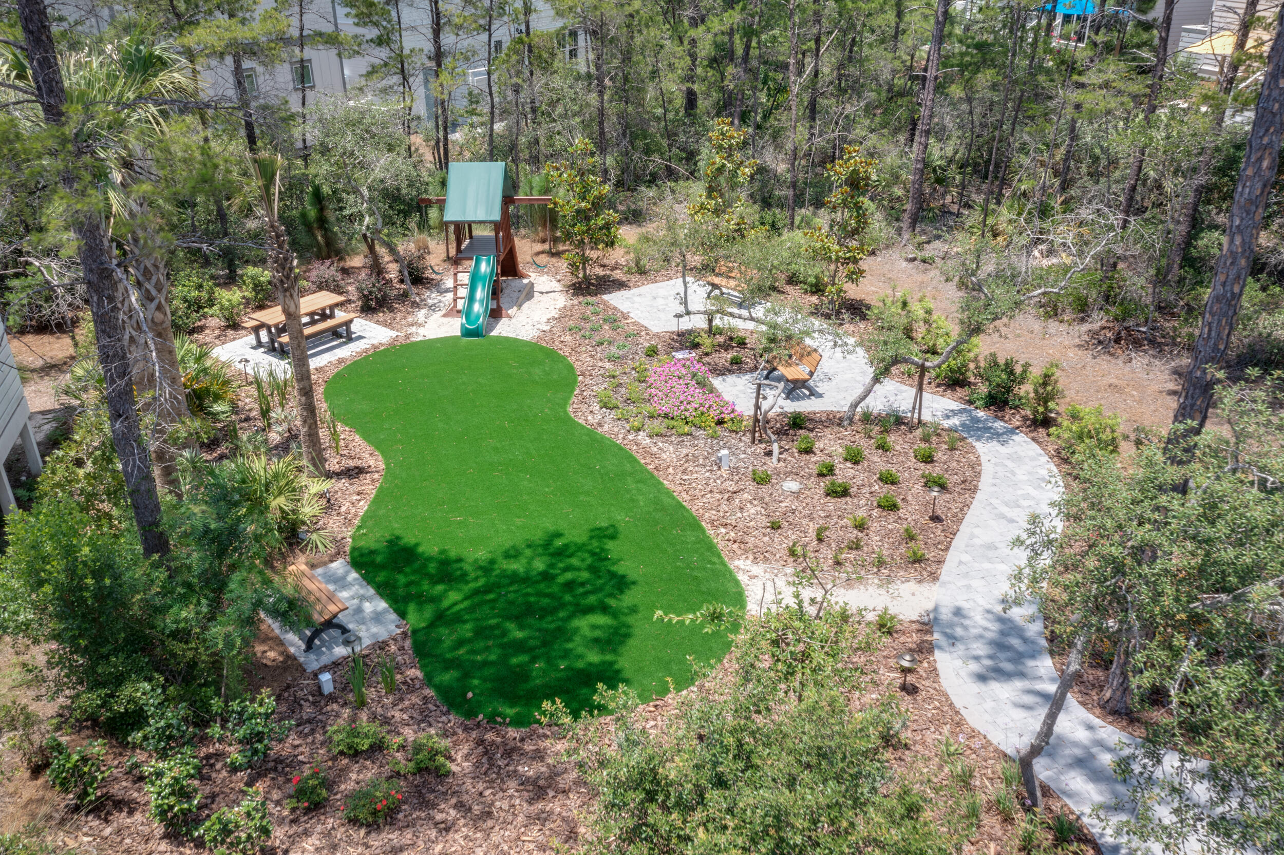 LAKESIDE AT BLUE MOUNTAIN BEACH - Residential