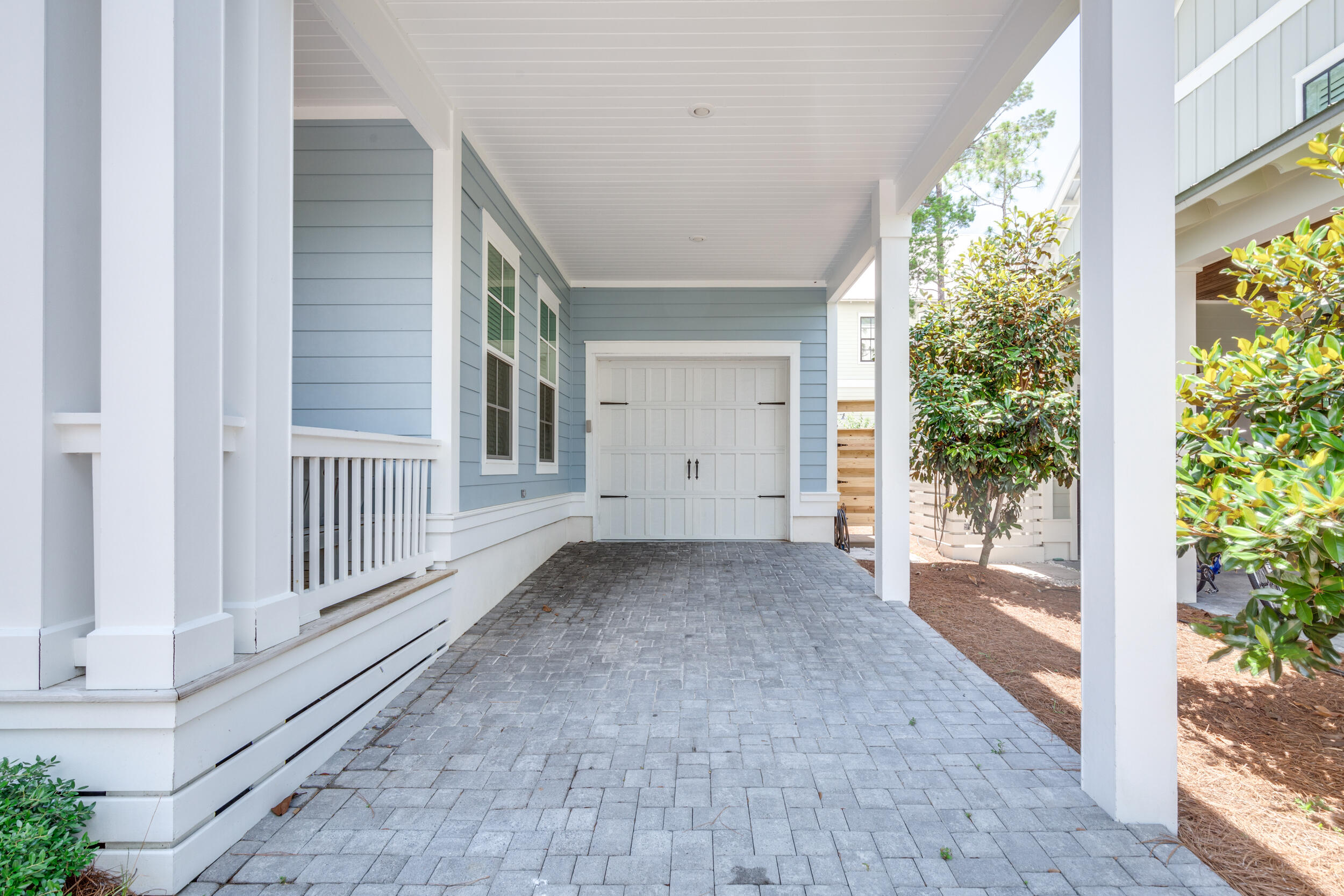 LAKESIDE AT BLUE MOUNTAIN BEACH - Residential