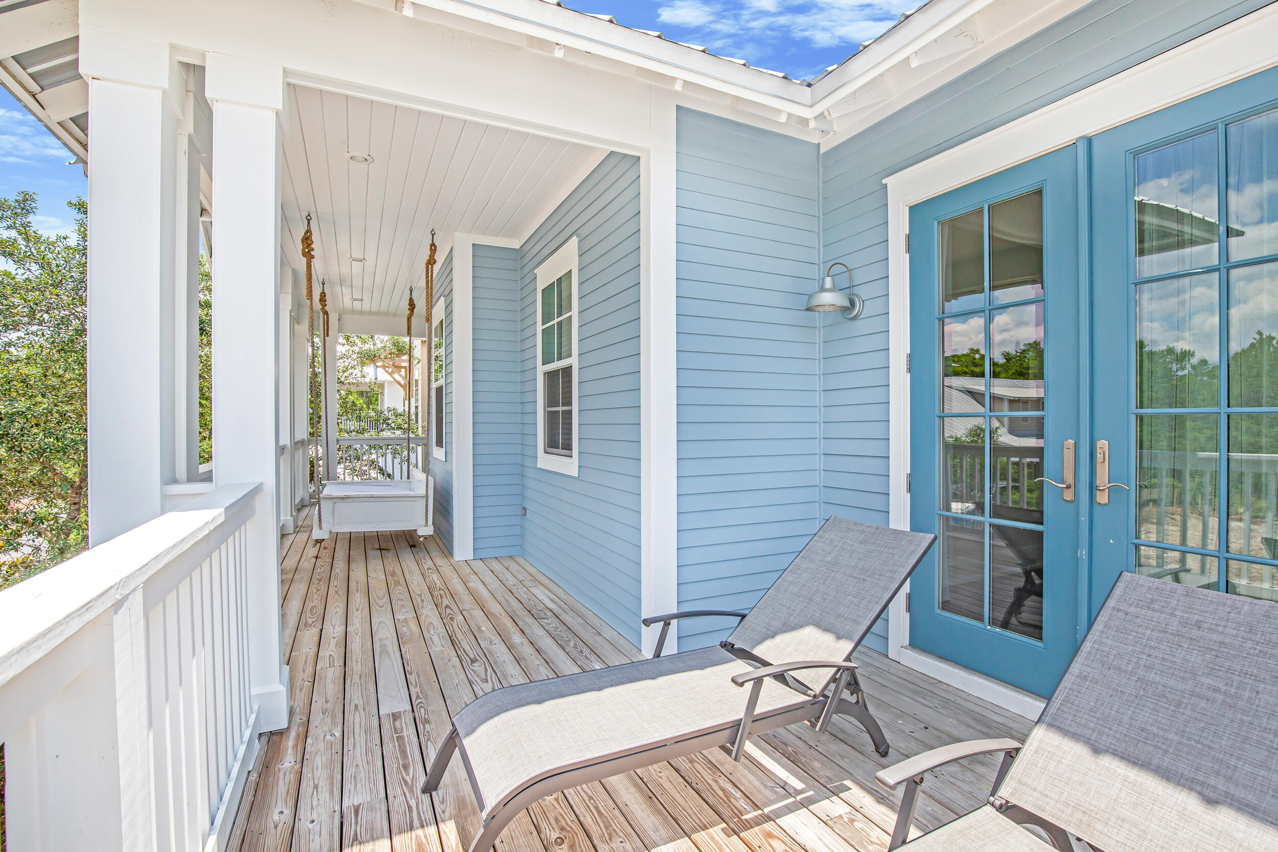 LAKESIDE AT BLUE MOUNTAIN BEACH - Residential