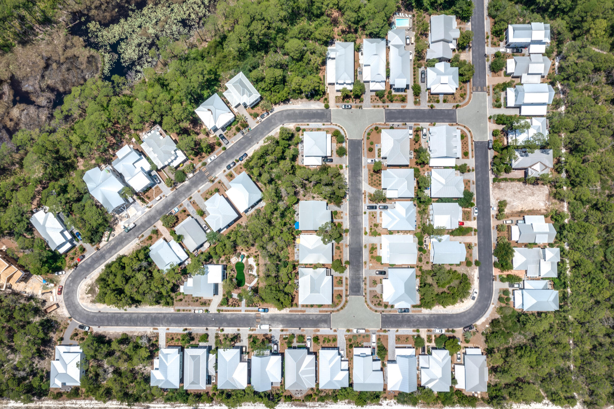 LAKESIDE AT BLUE MOUNTAIN BEACH - Residential