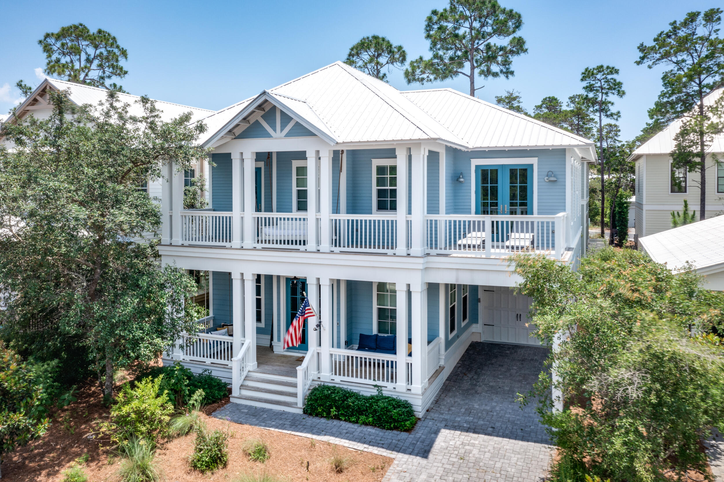 LAKESIDE AT BLUE MOUNTAIN BEACH - Residential