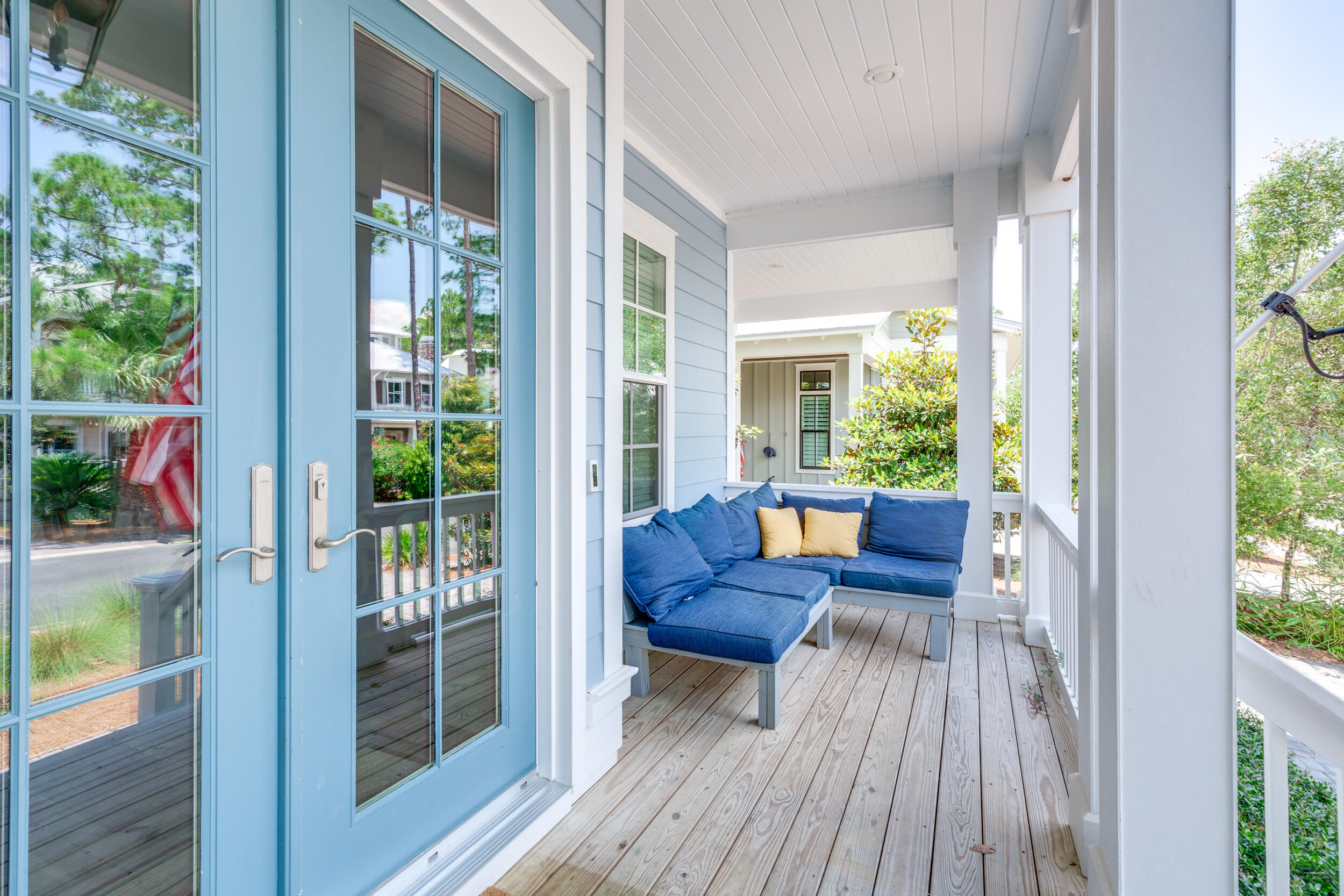 LAKESIDE AT BLUE MOUNTAIN BEACH - Residential