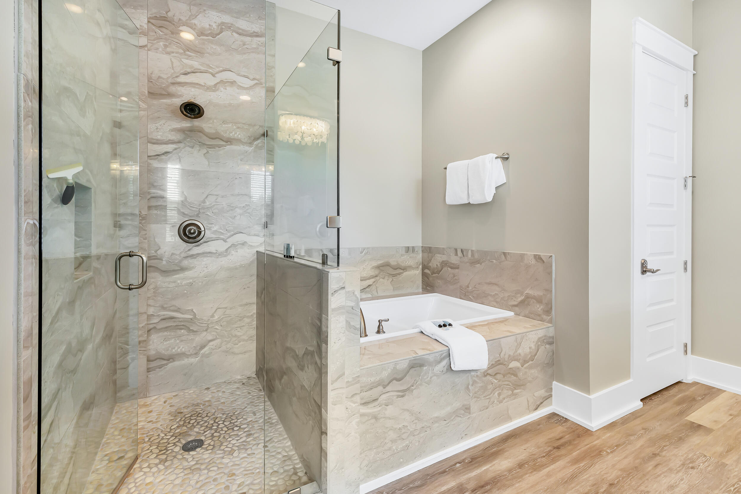 LAKESIDE AT BLUE MOUNTAIN BEACH - Residential