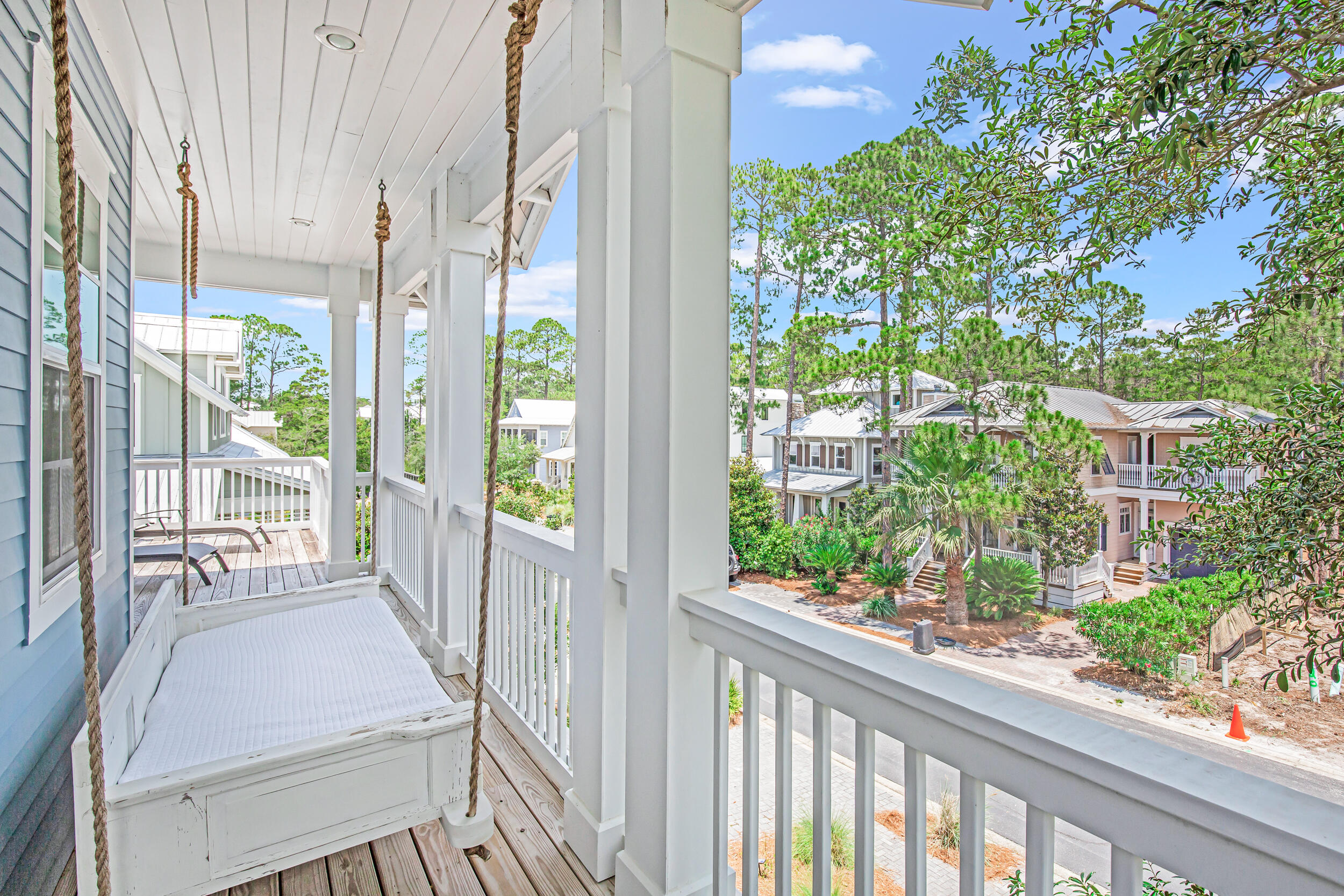 LAKESIDE AT BLUE MOUNTAIN BEACH - Residential