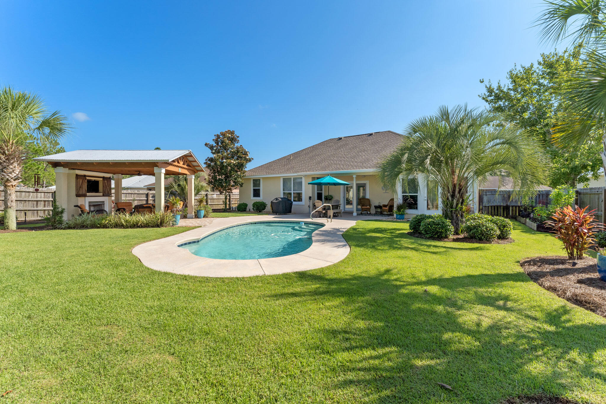 Emerald Walk - Residential