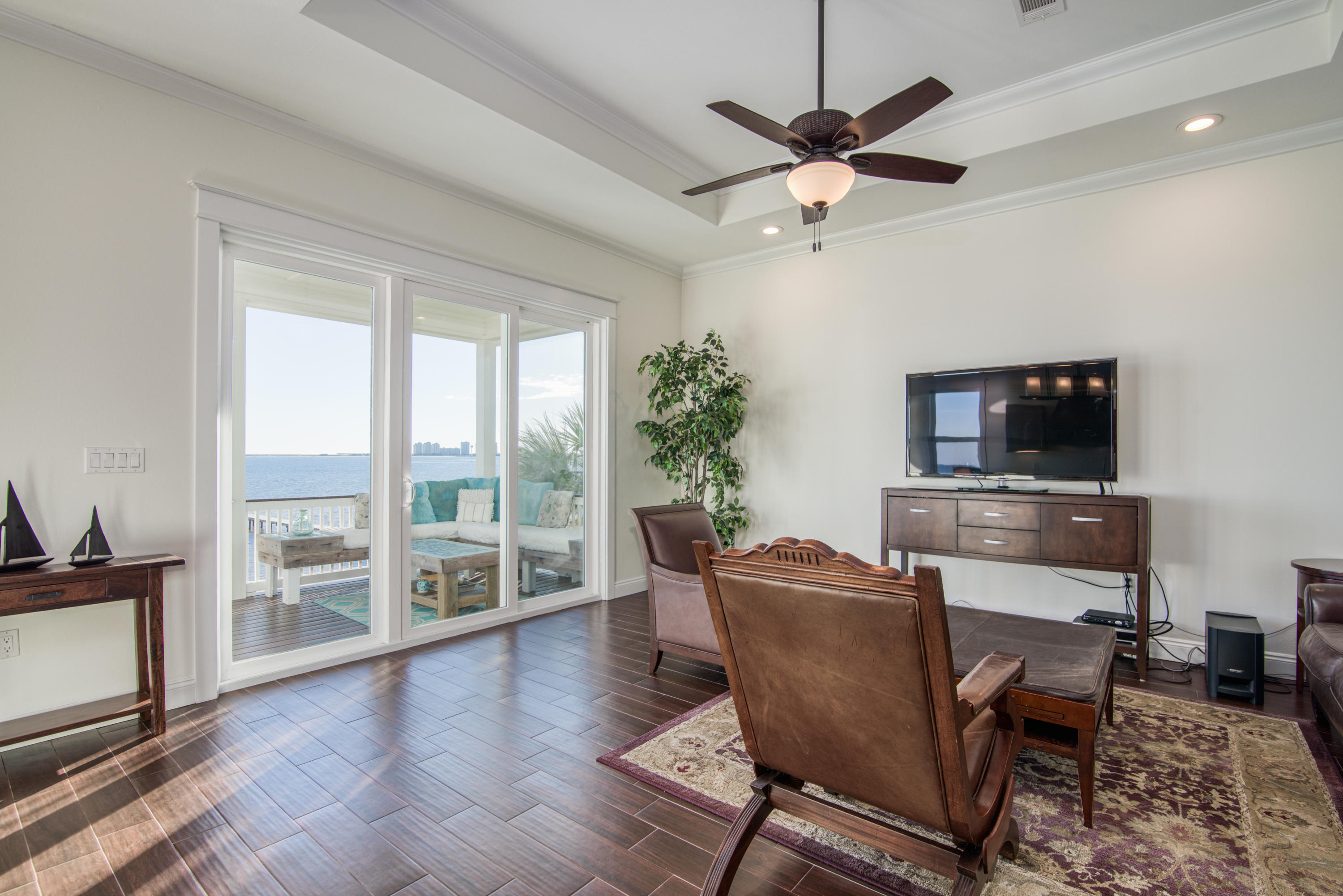 SOUNDSIDE MOORINGS - Residential