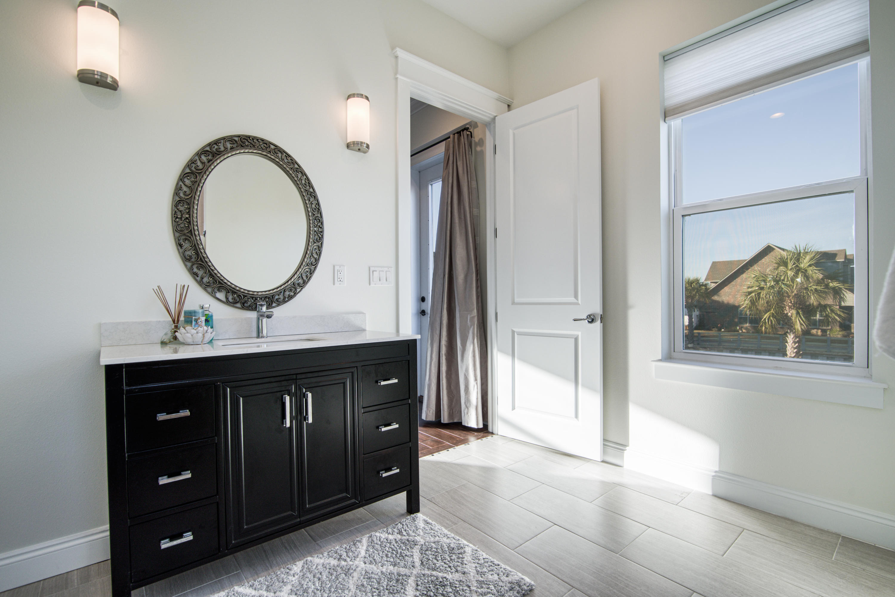 SOUNDSIDE MOORINGS - Residential