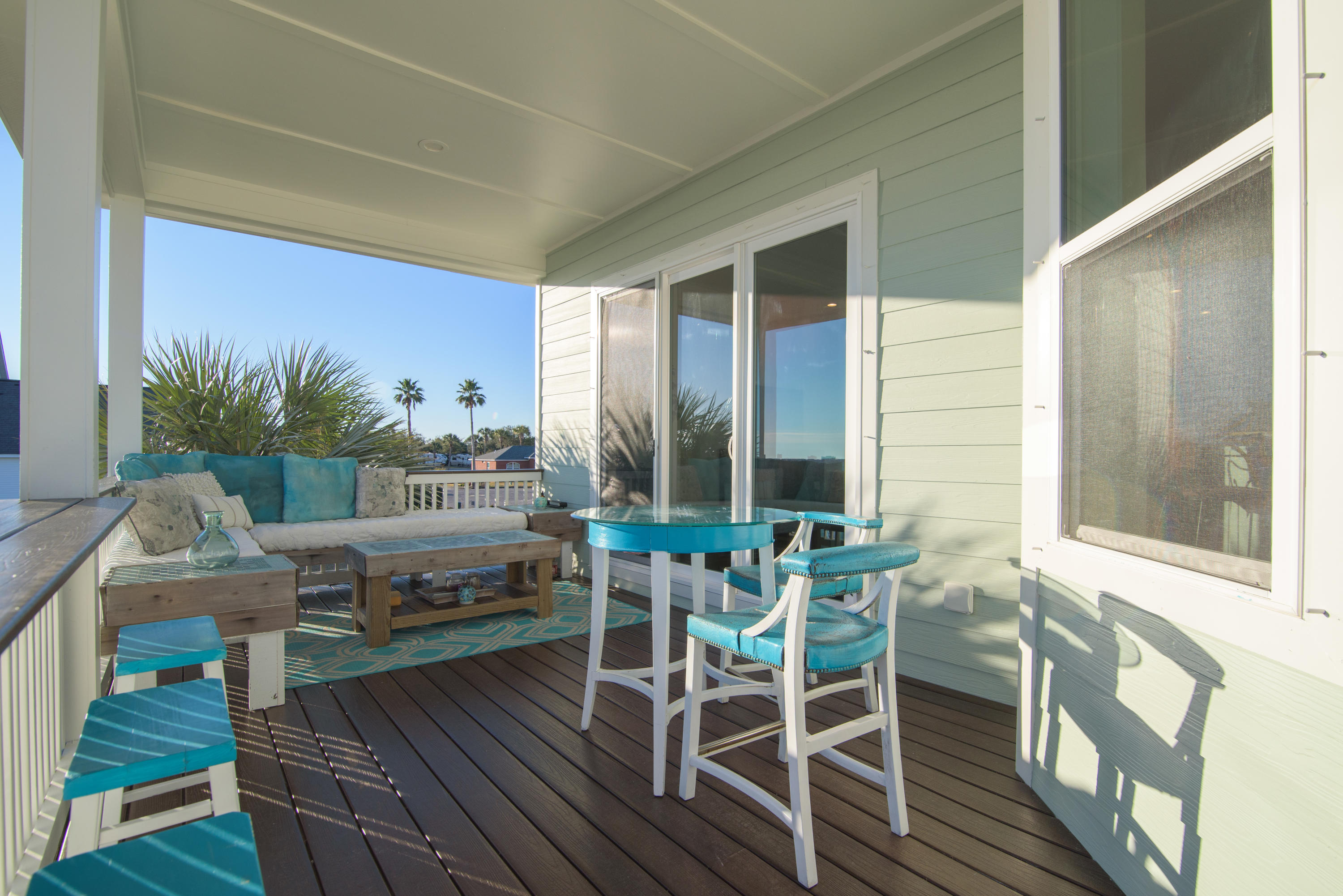 SOUNDSIDE MOORINGS - Residential