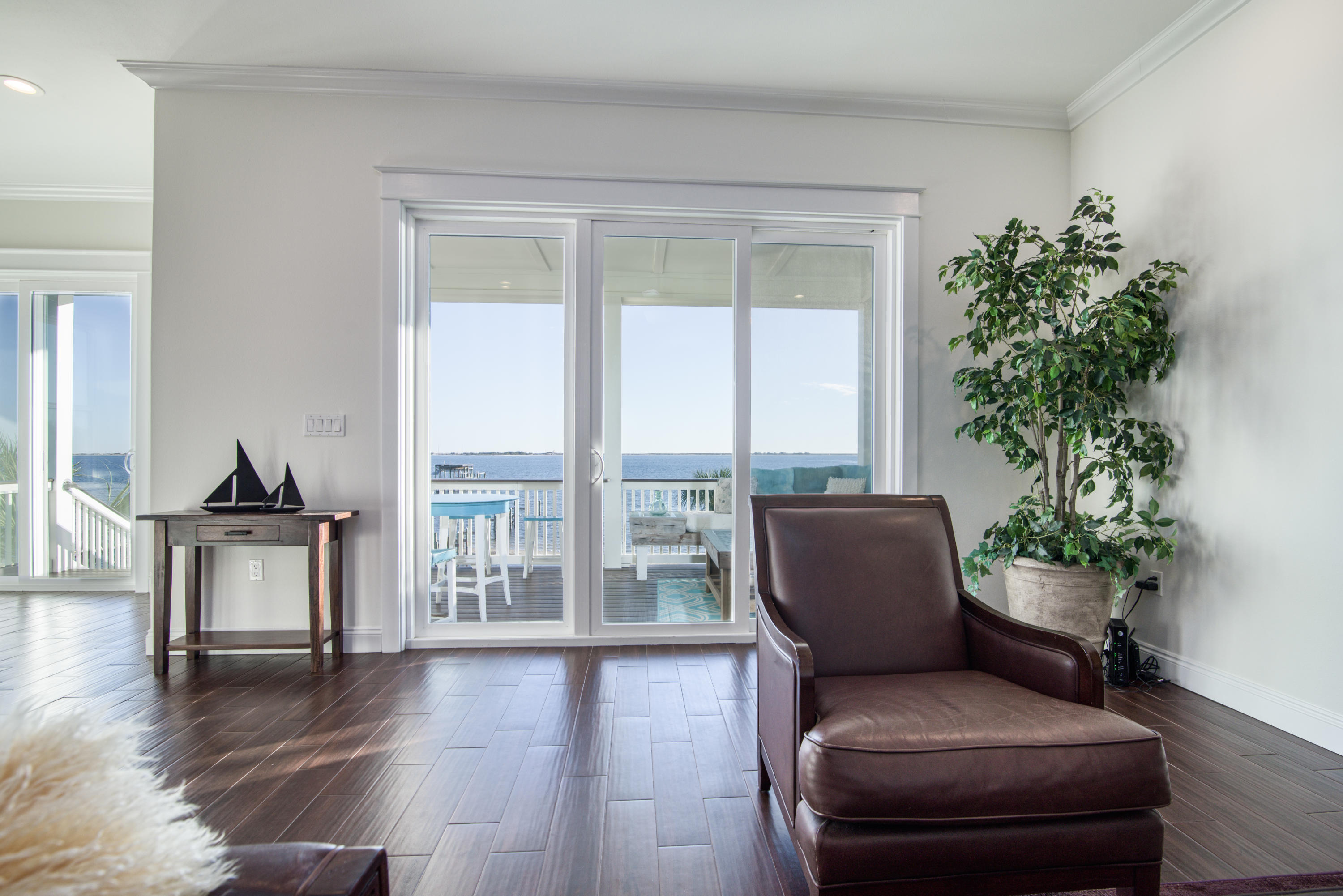 SOUNDSIDE MOORINGS - Residential