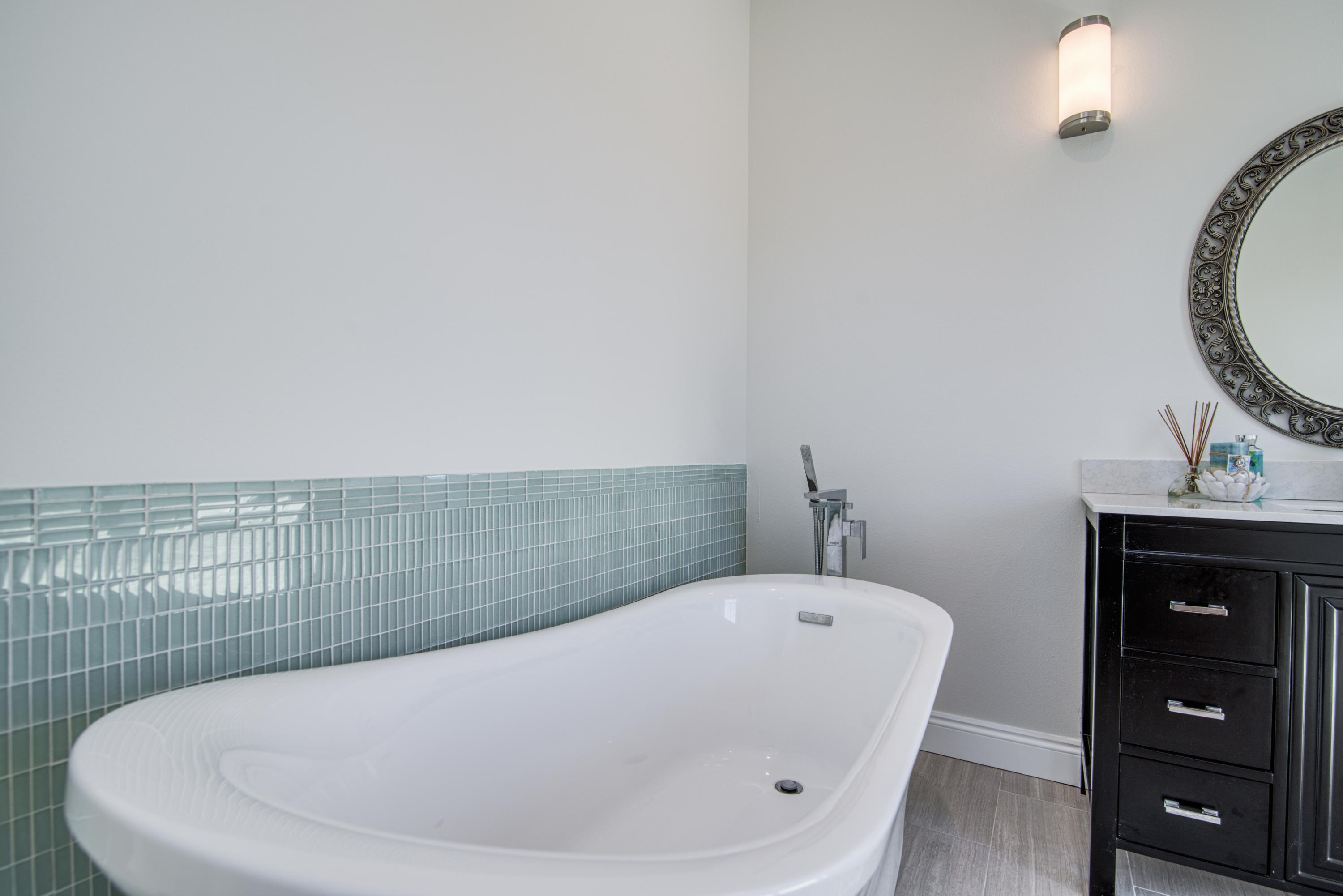 SOUNDSIDE MOORINGS - Residential