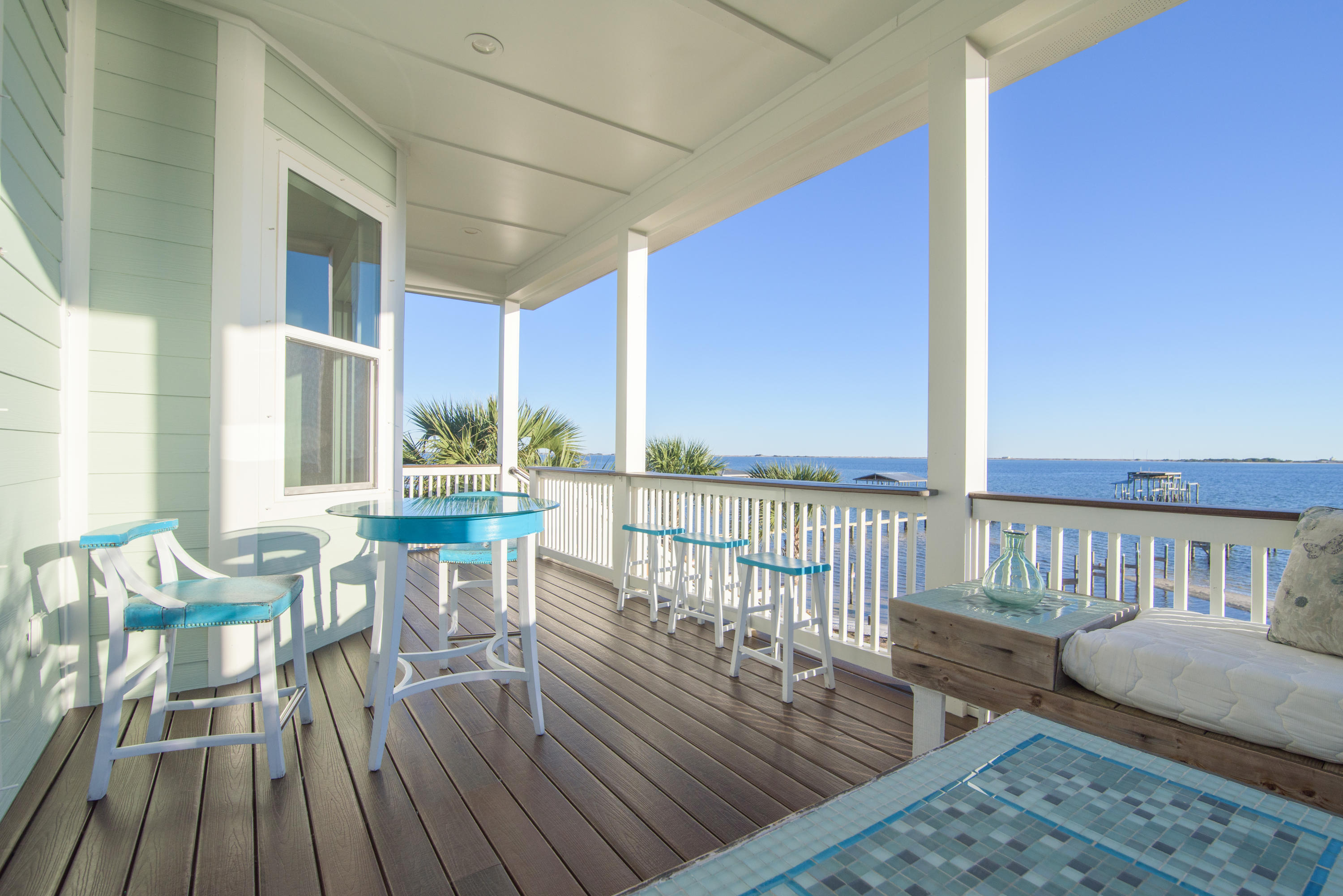 SOUNDSIDE MOORINGS - Residential