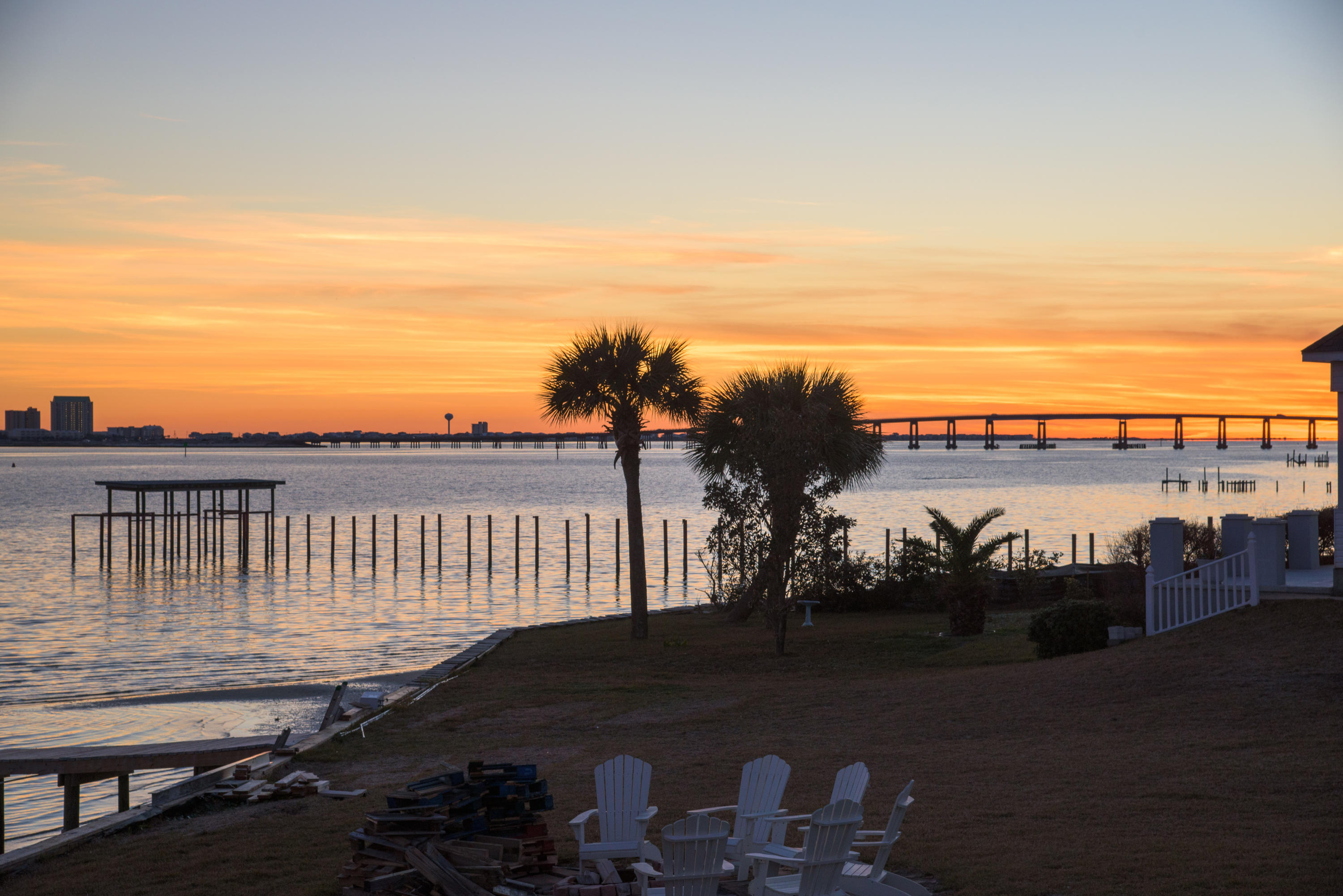 SOUNDSIDE MOORINGS - Residential