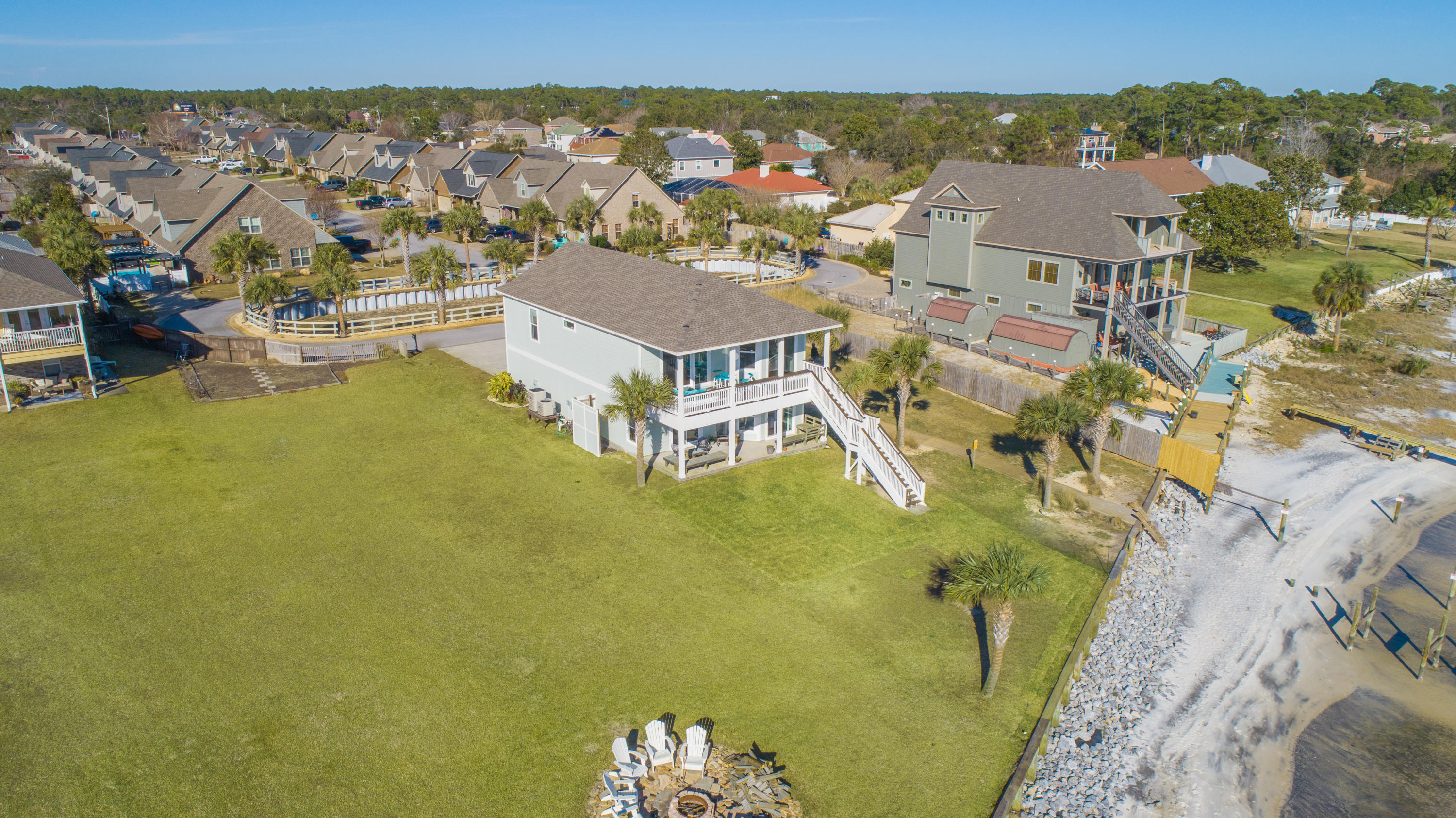 SOUNDSIDE MOORINGS - Residential