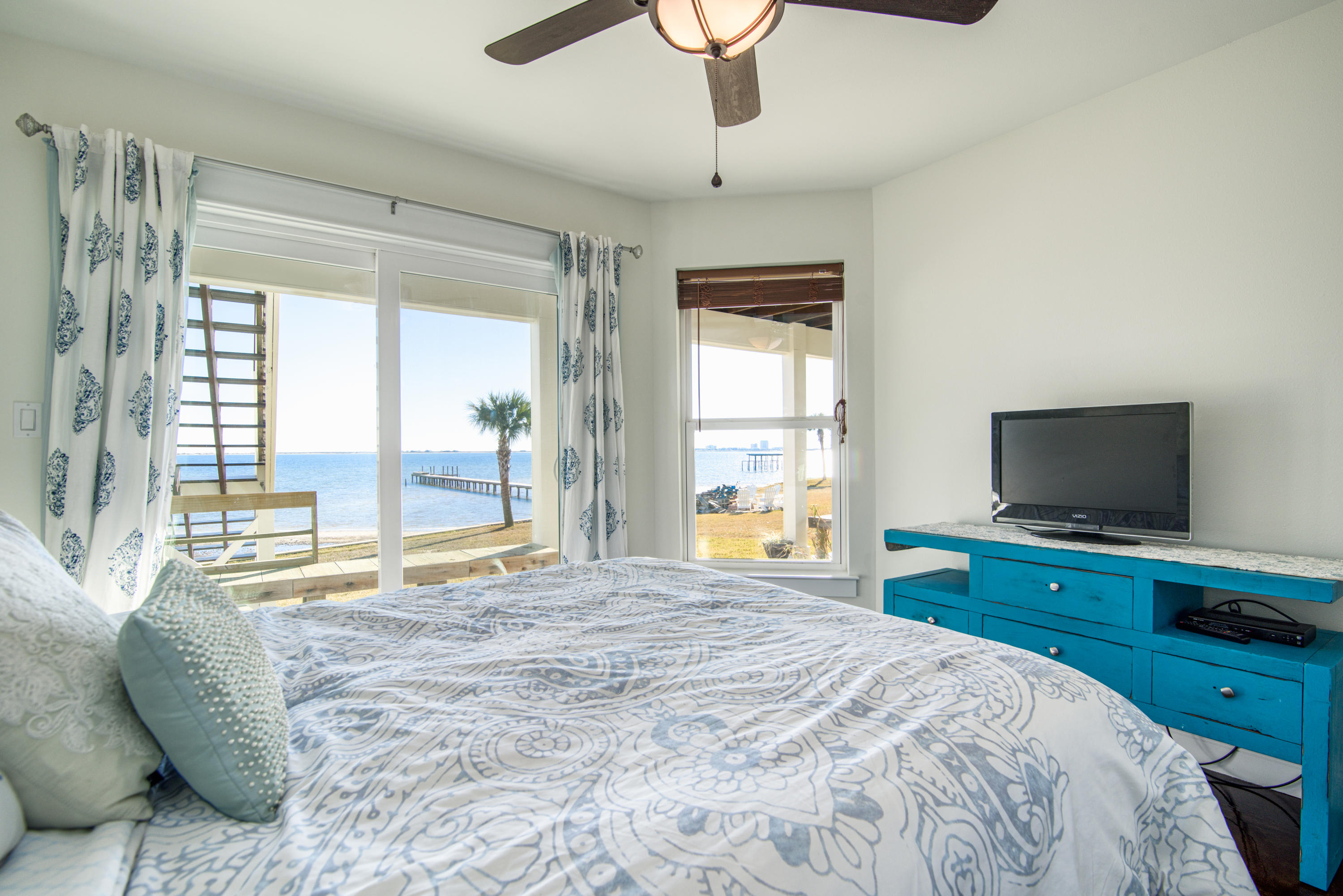 SOUNDSIDE MOORINGS - Residential