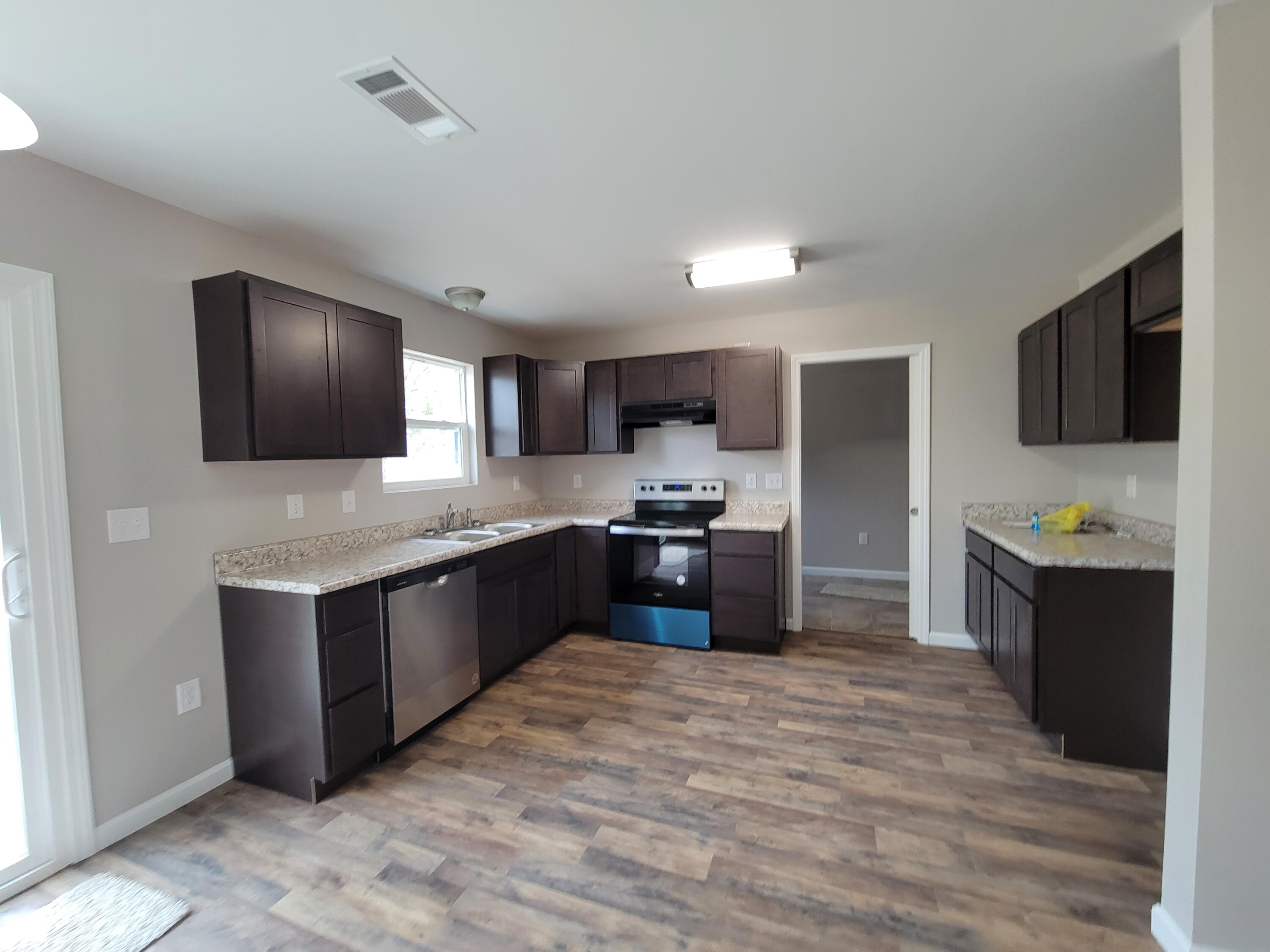 OAKWOOD HILLS UNIT 3 - Residential