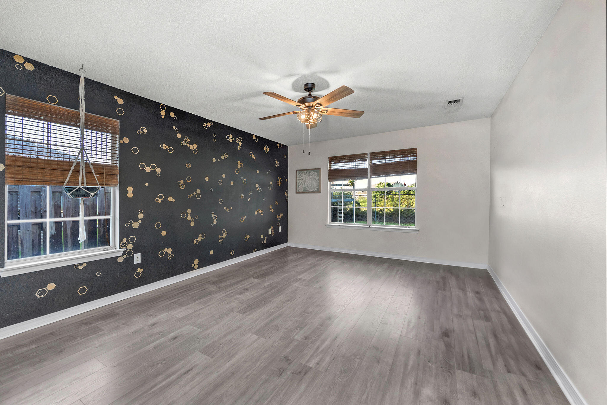 CREETWOOD PLACE - Residential