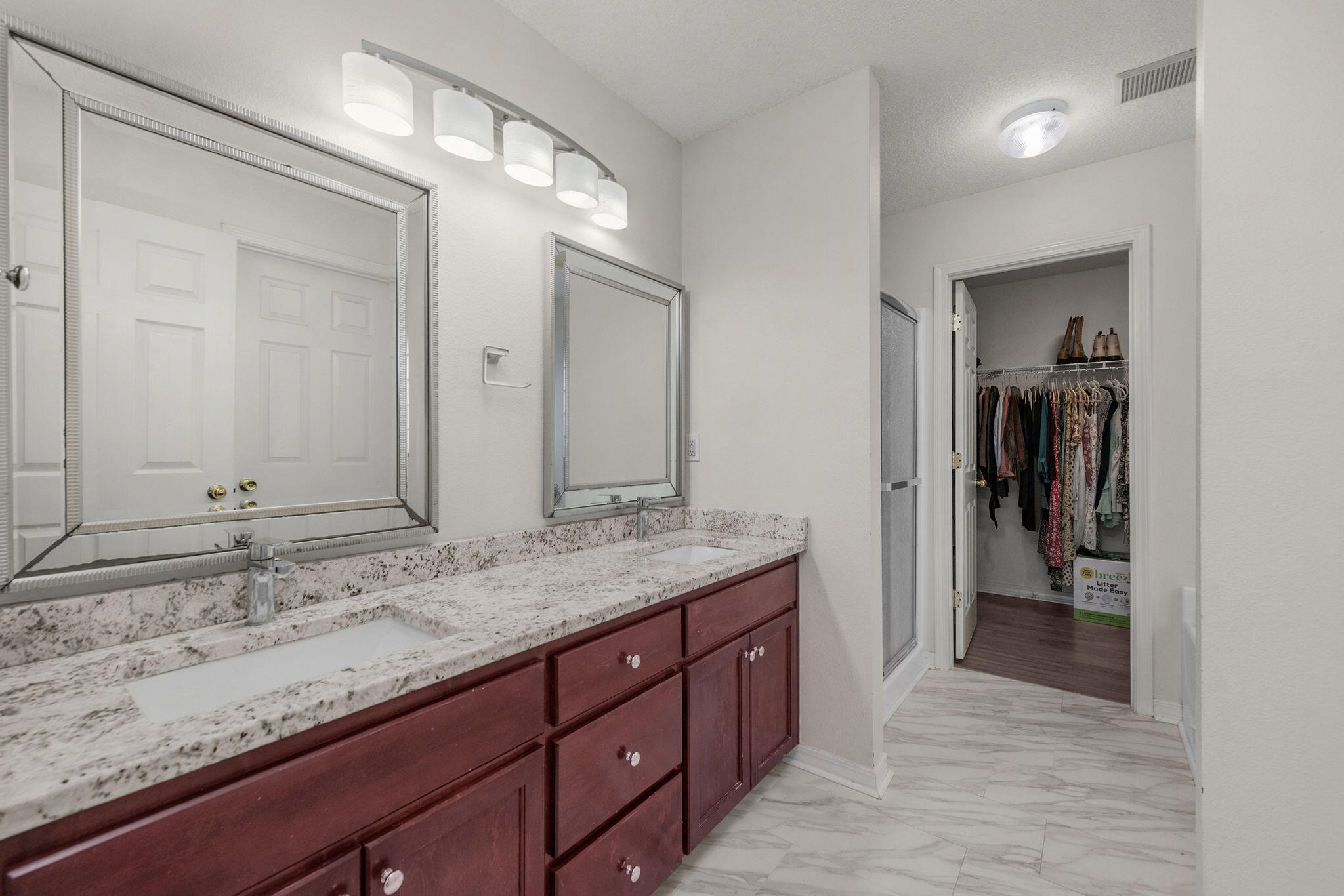 CREETWOOD PLACE - Residential