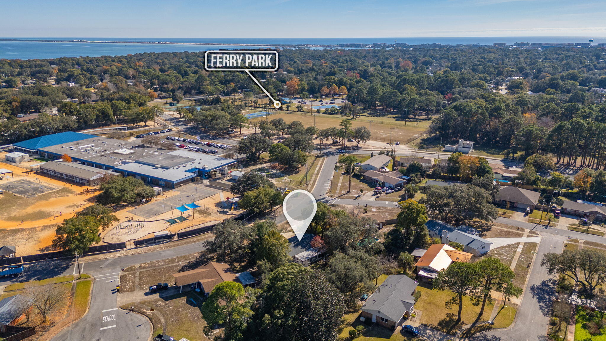 ELLIOTTS POINT - Residential
