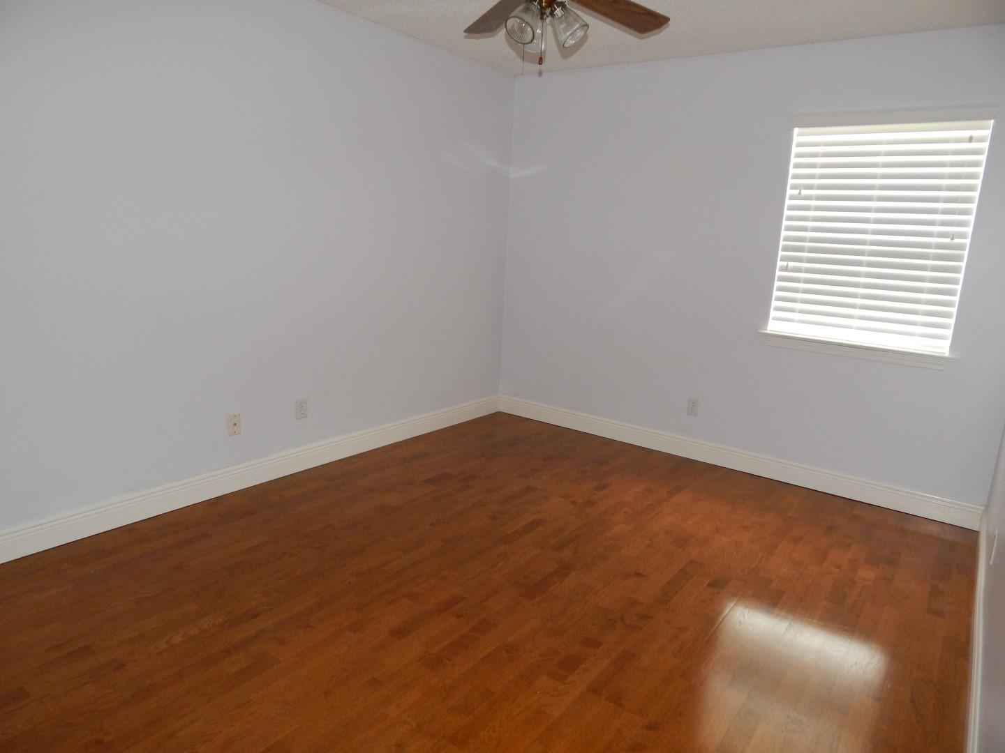 EAST BAY RIVER ESTATES 1ST ADDN - Residential