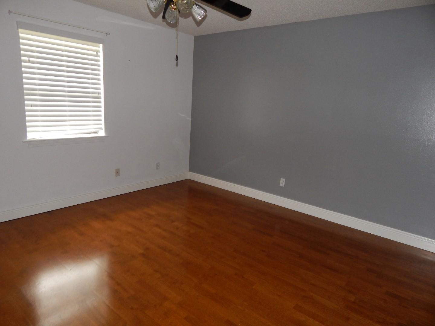 EAST BAY RIVER ESTATES 1ST ADDN - Residential