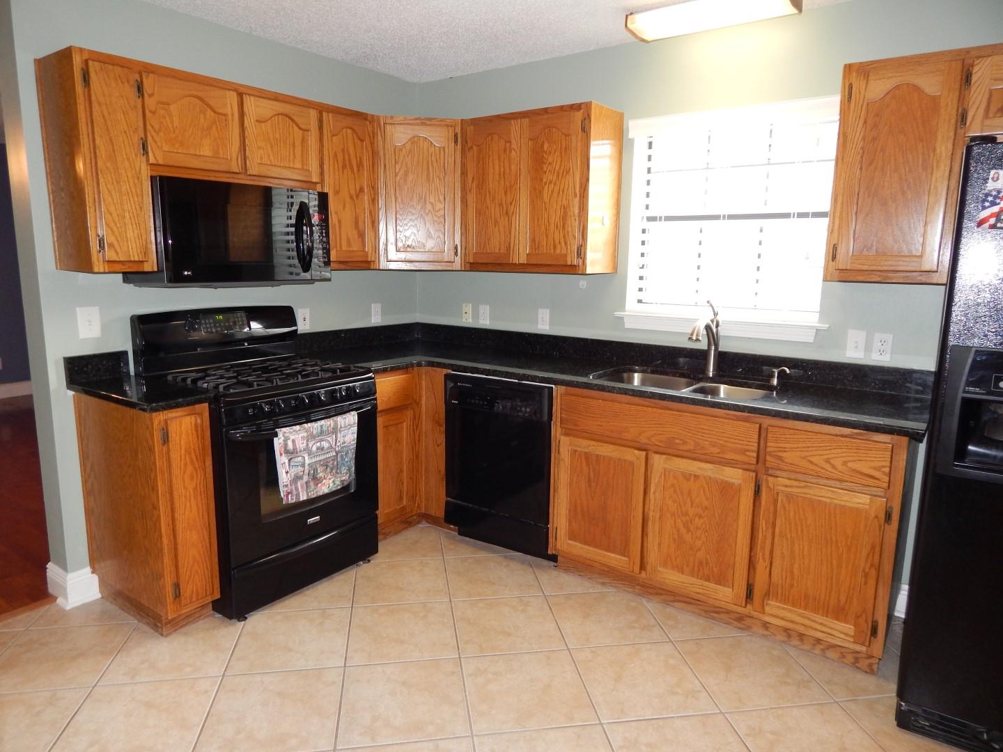 EAST BAY RIVER ESTATES 1ST ADDN - Residential