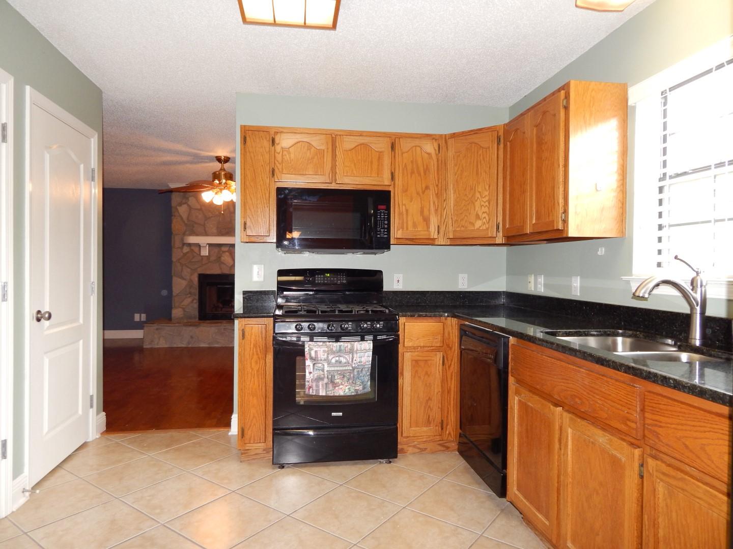 EAST BAY RIVER ESTATES 1ST ADDN - Residential