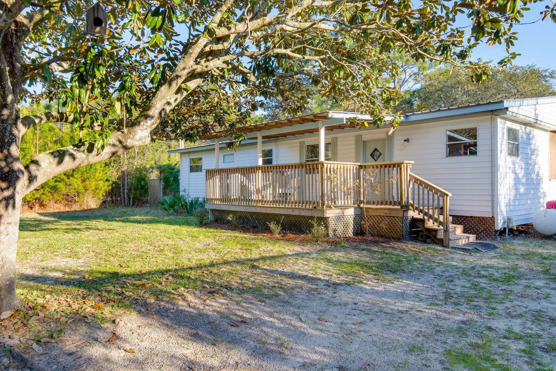 COUNTRY CLUB ESTATES - Residential