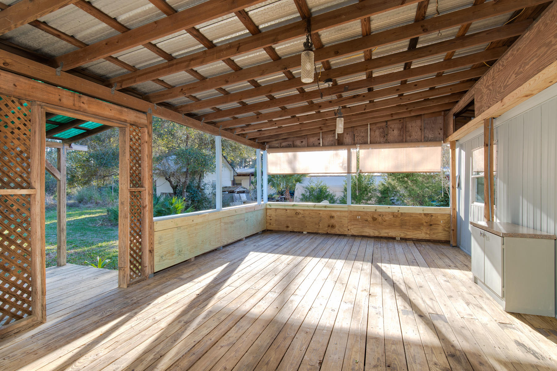 COUNTRY CLUB ESTATES - Residential