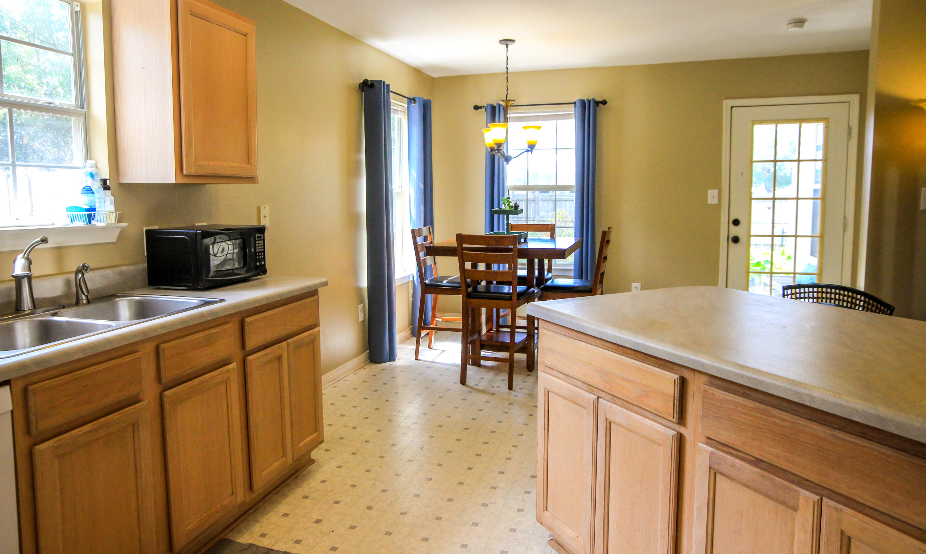 WEST NAVARRE - Residential