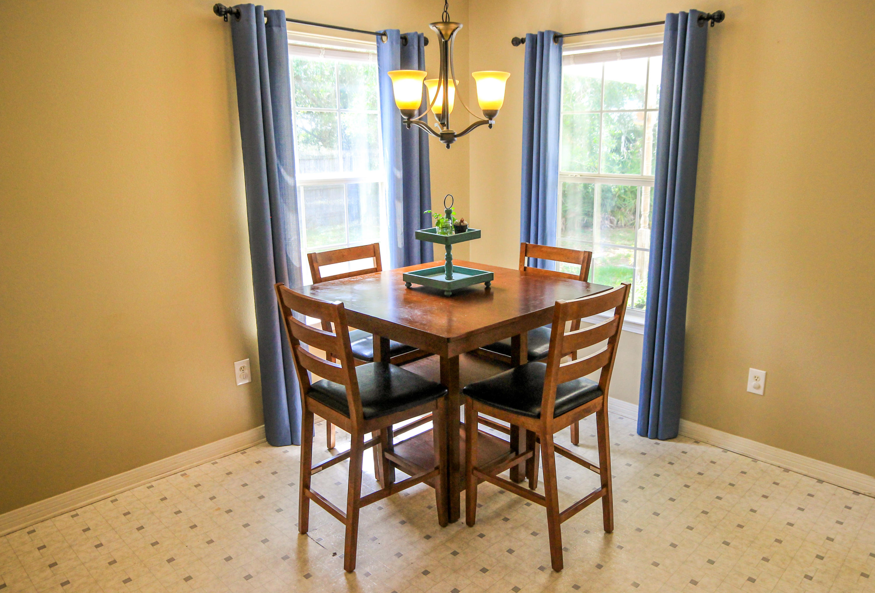 WEST NAVARRE - Residential