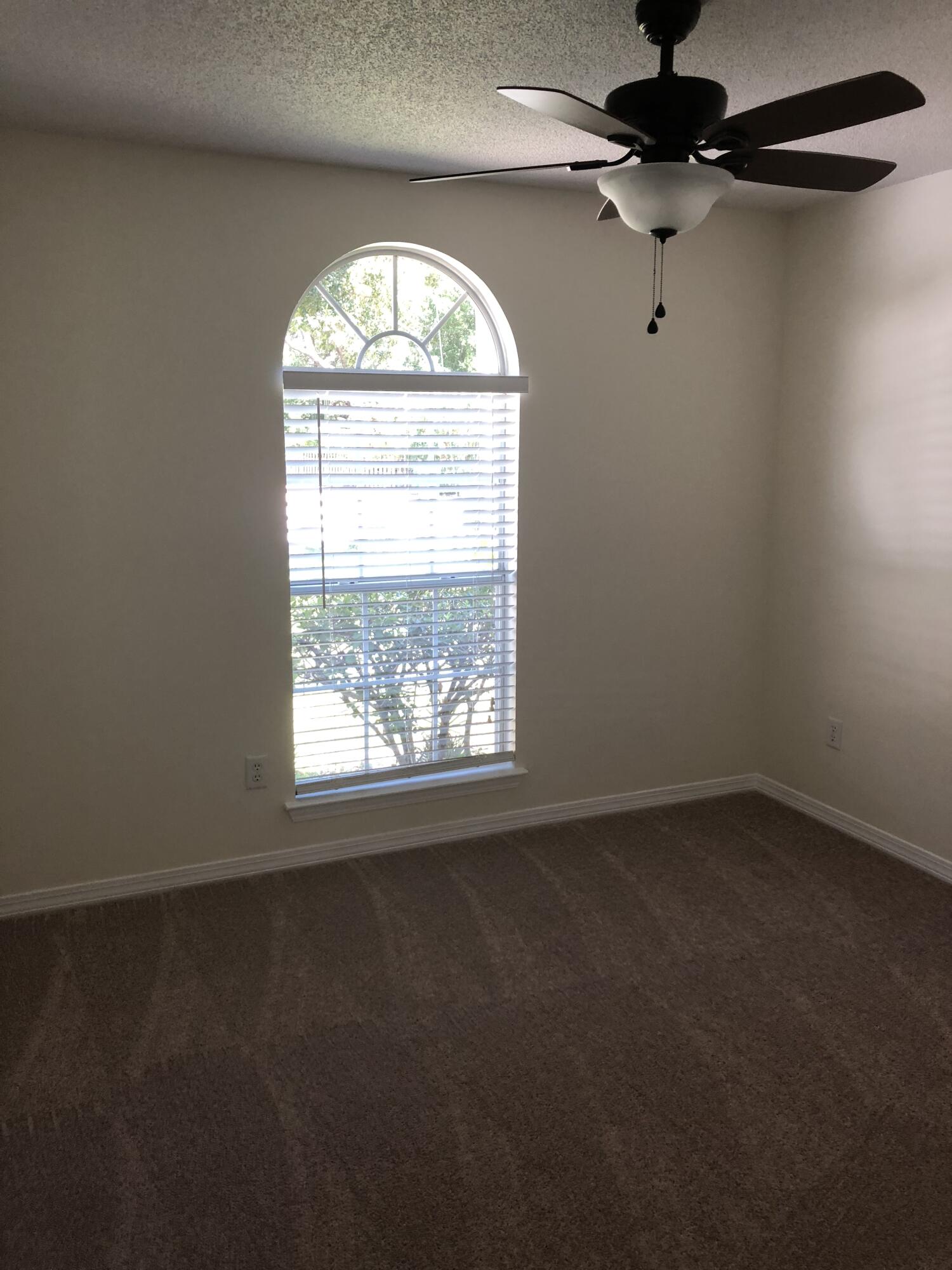 CINCO BAYOU - Residential Lease