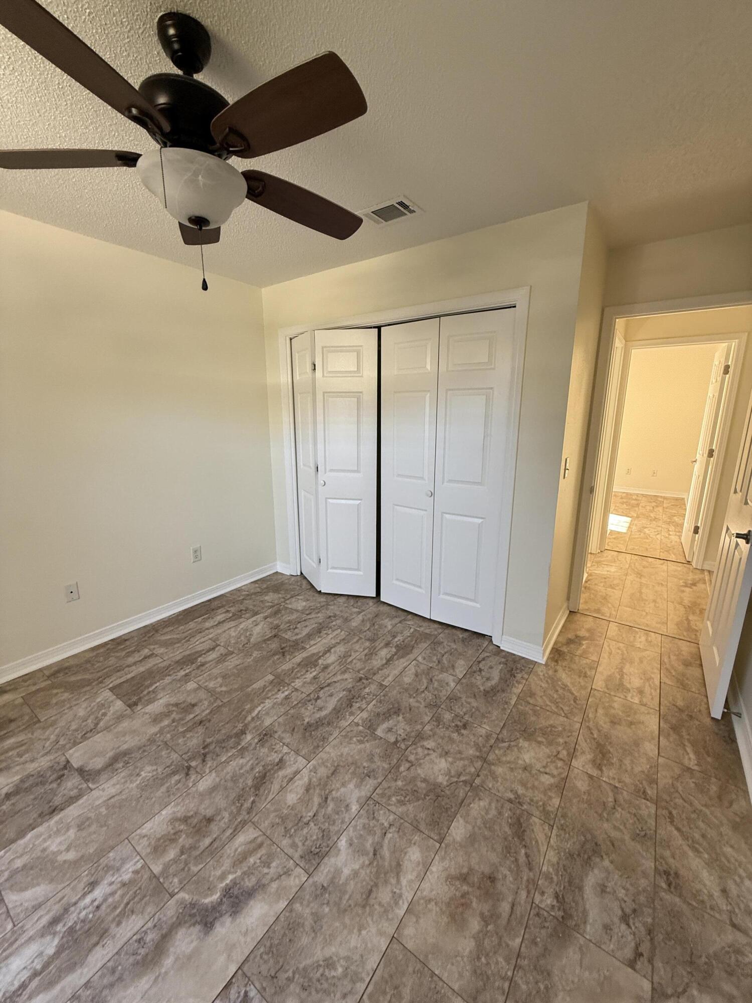 CINCO BAYOU - Residential Lease