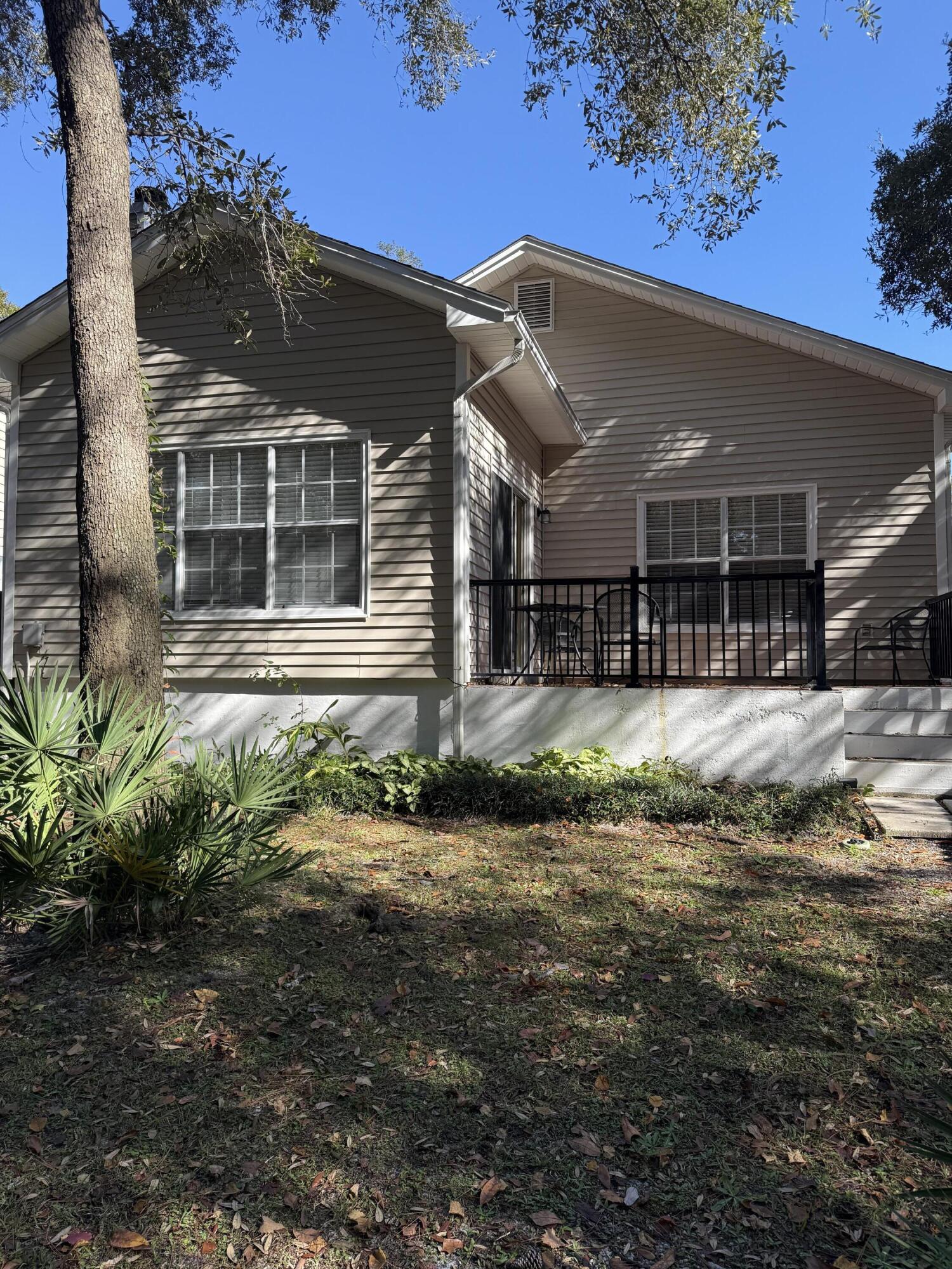 CINCO BAYOU - Residential Lease