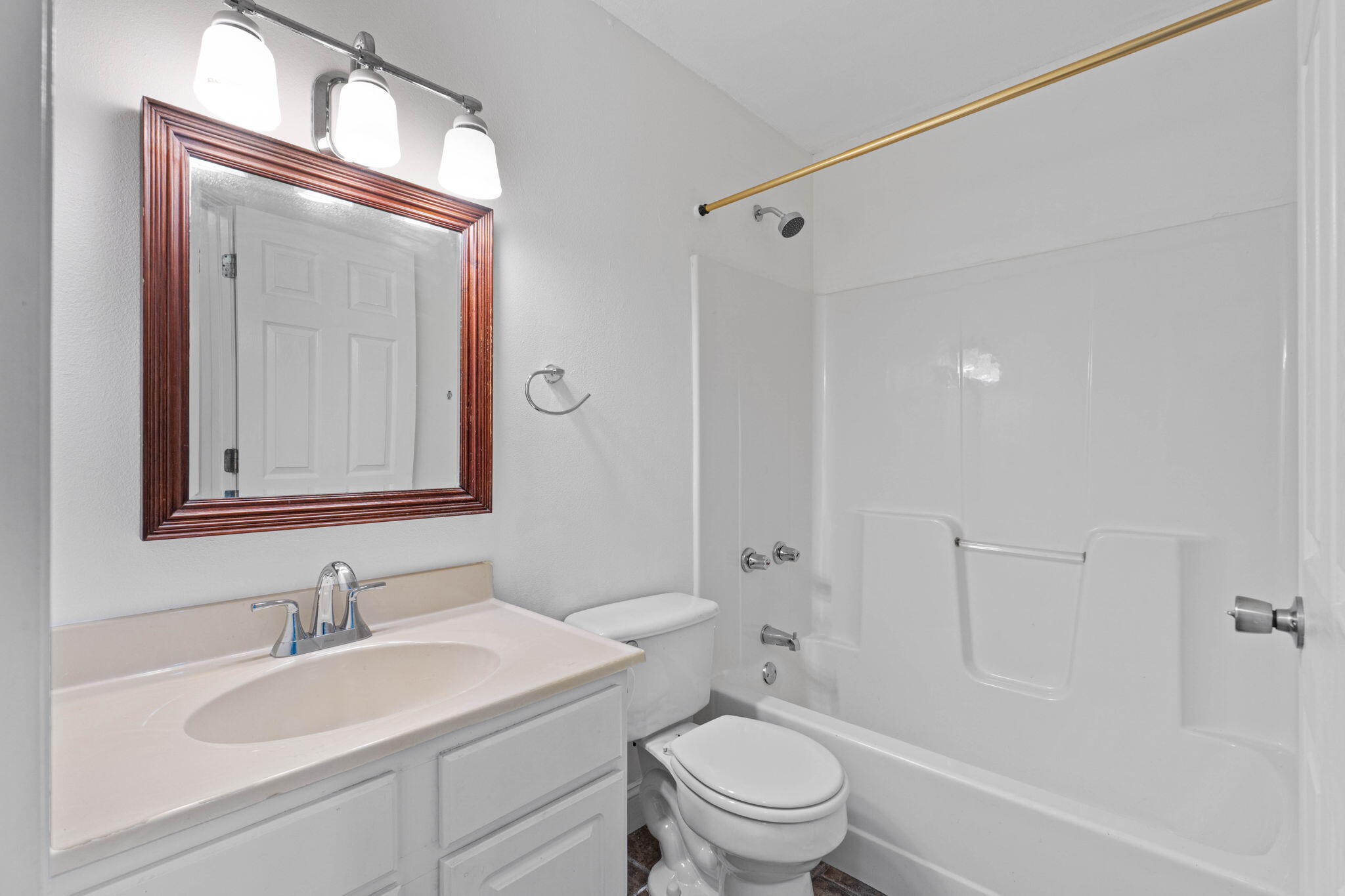 HARBOR OAKS - Residential