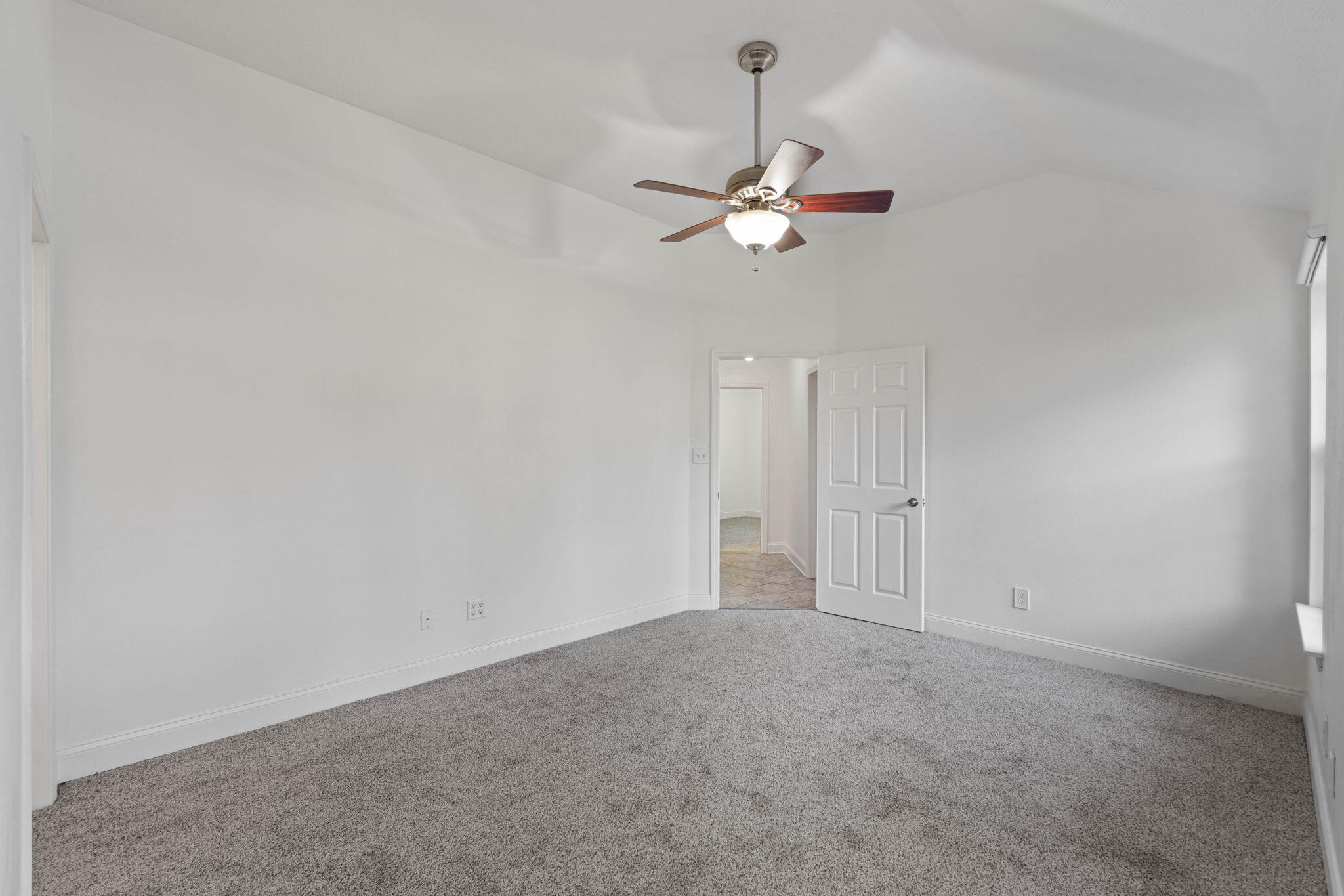 HARBOR OAKS - Residential