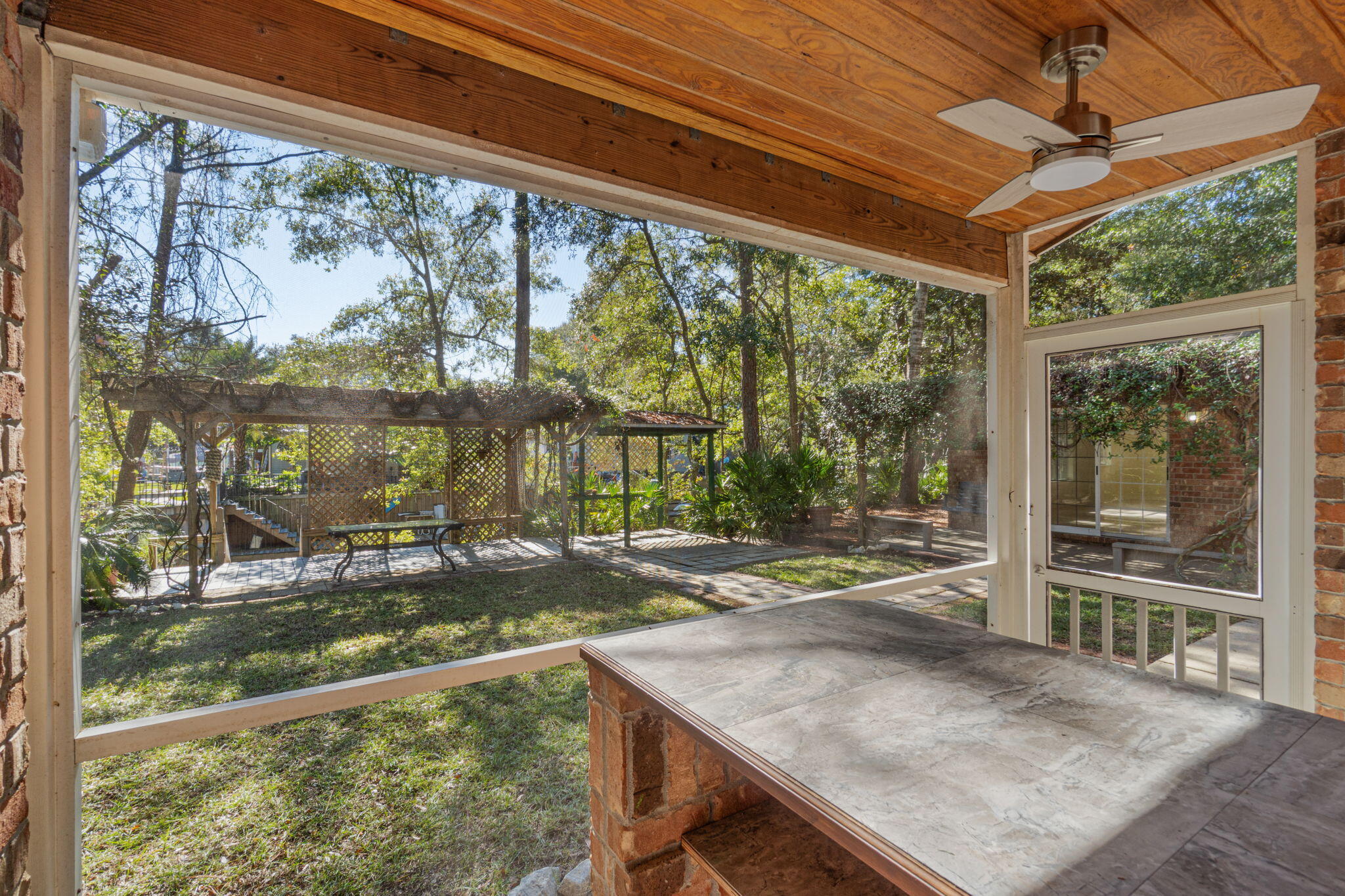 HARBOR OAKS - Residential