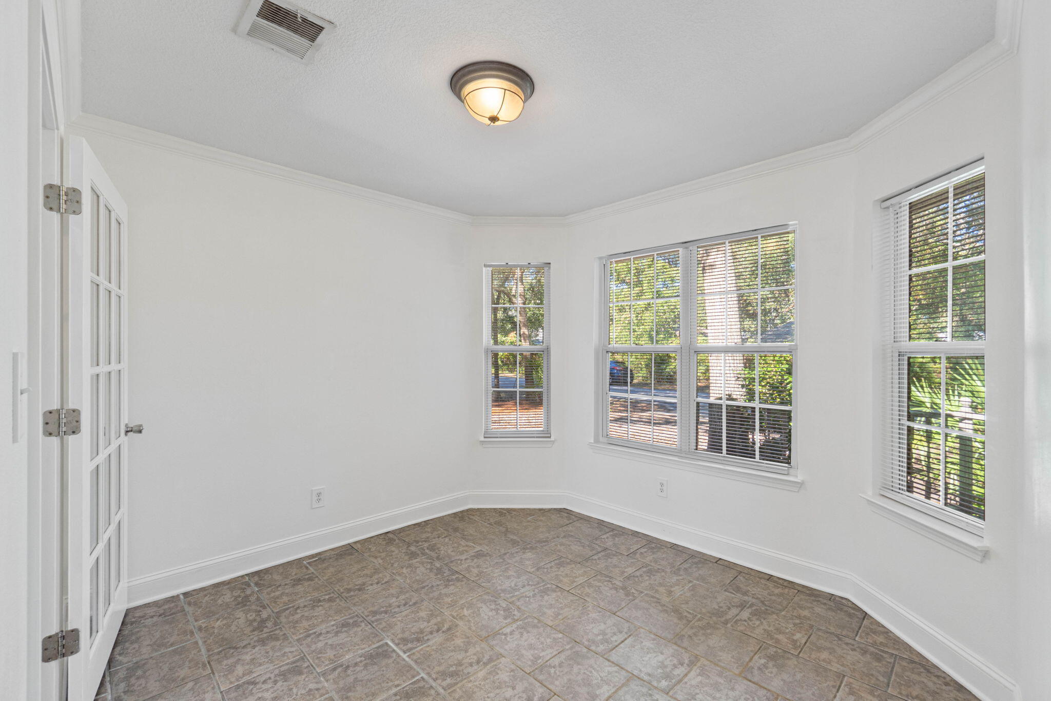 HARBOR OAKS - Residential