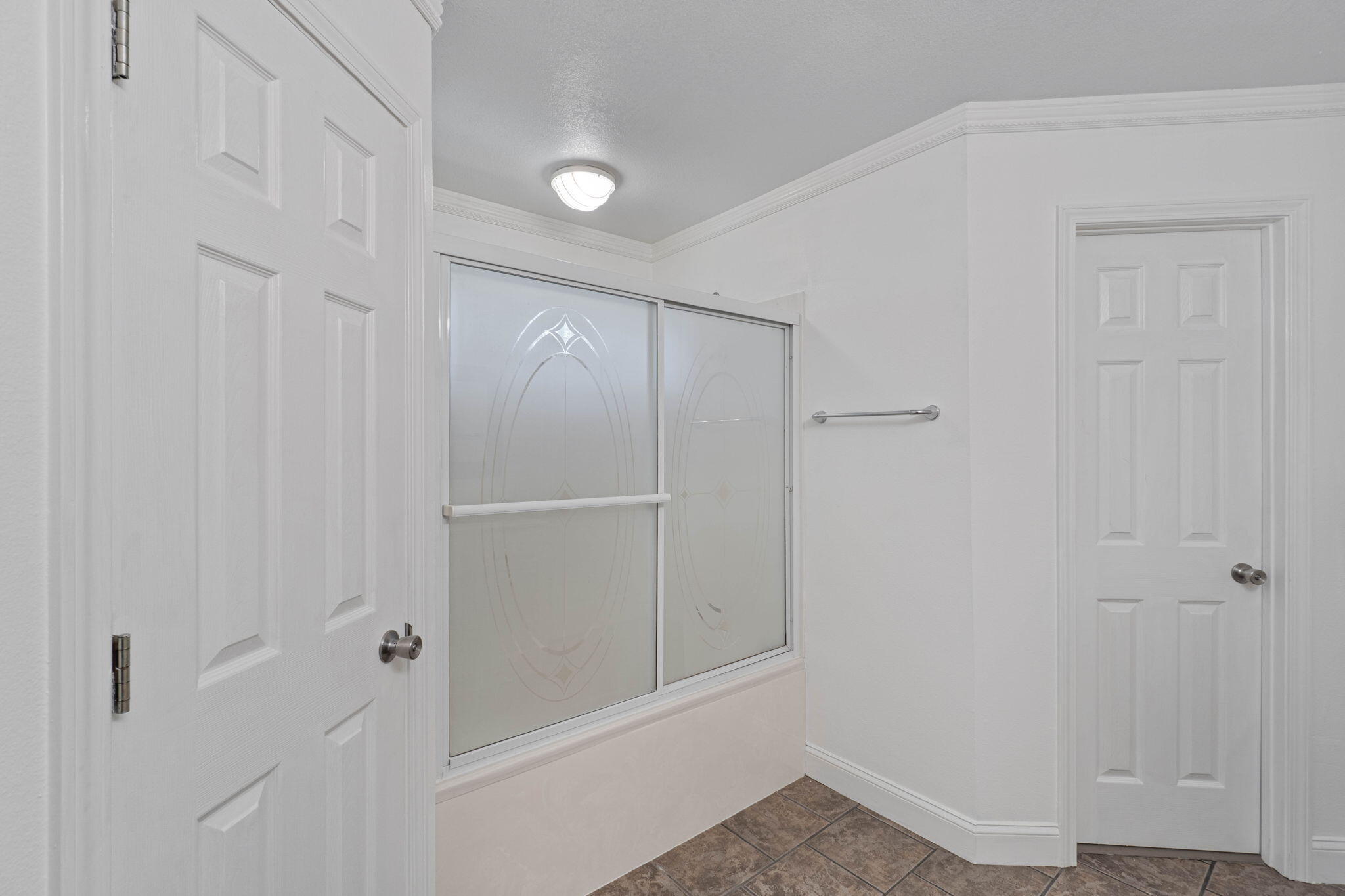 HARBOR OAKS - Residential