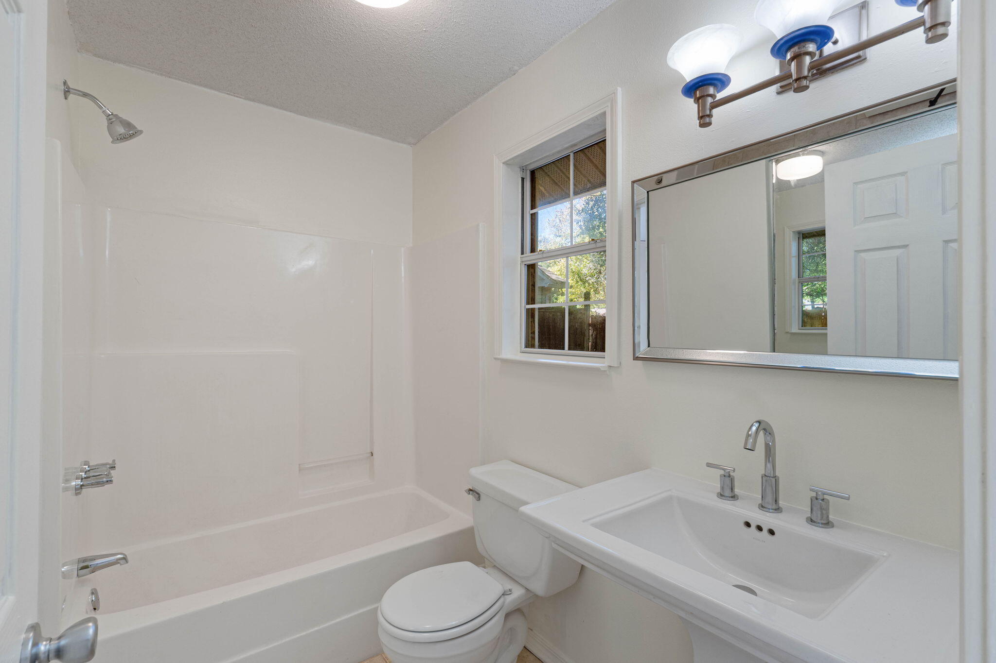 HARBOR OAKS - Residential