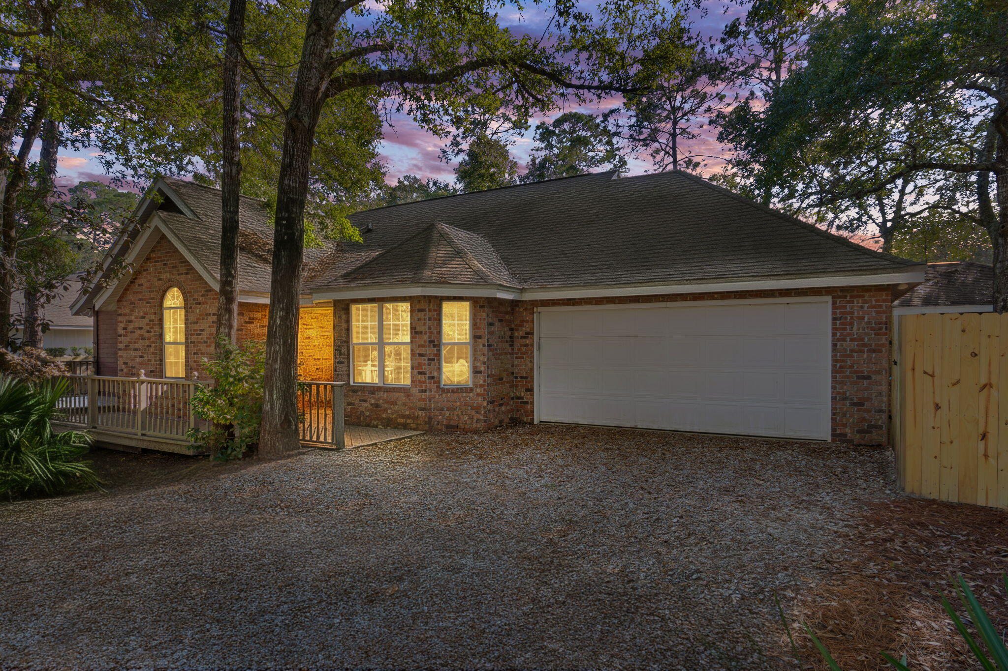 HARBOR OAKS - Residential