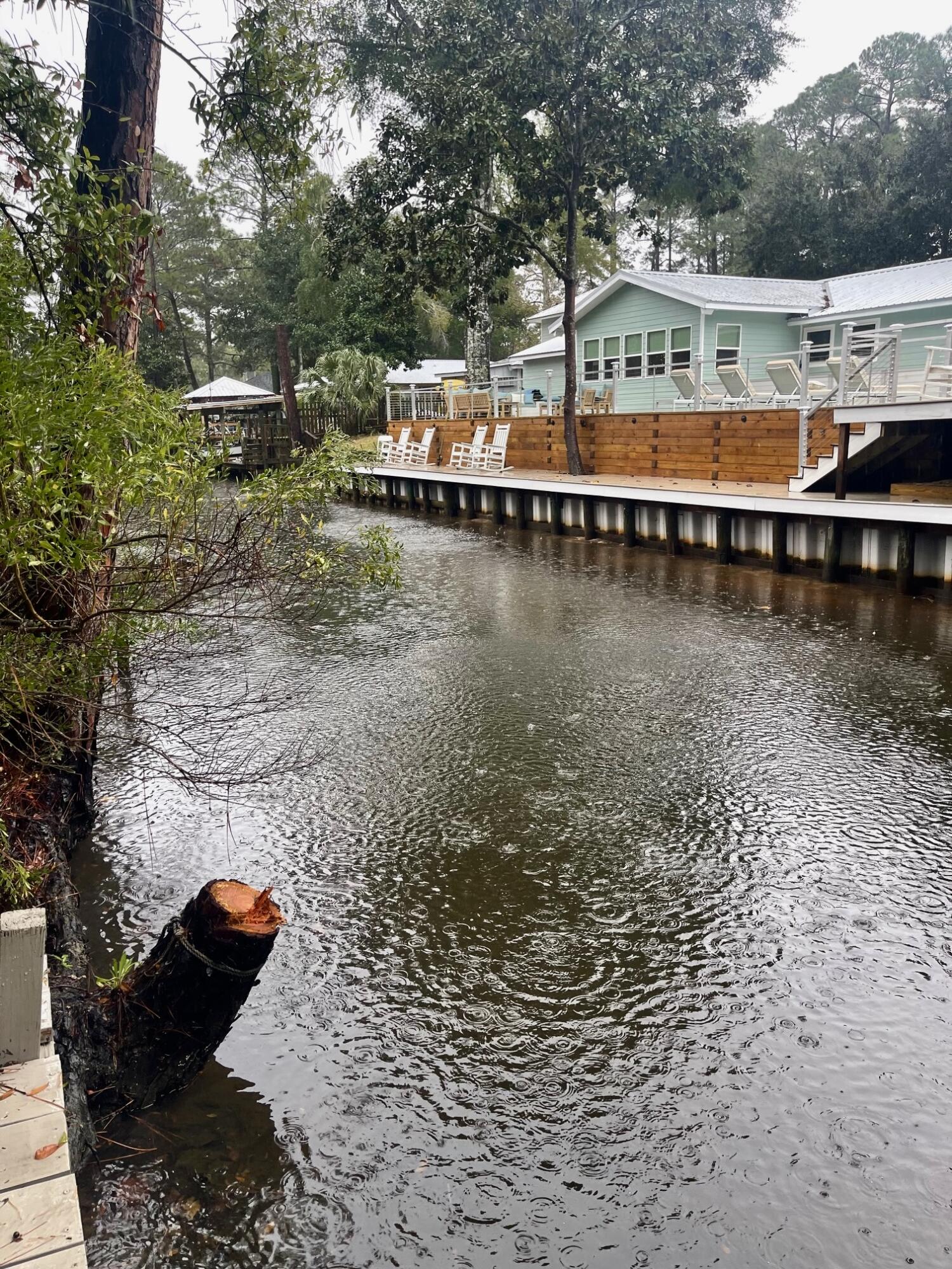 HARBOR OAKS - Residential