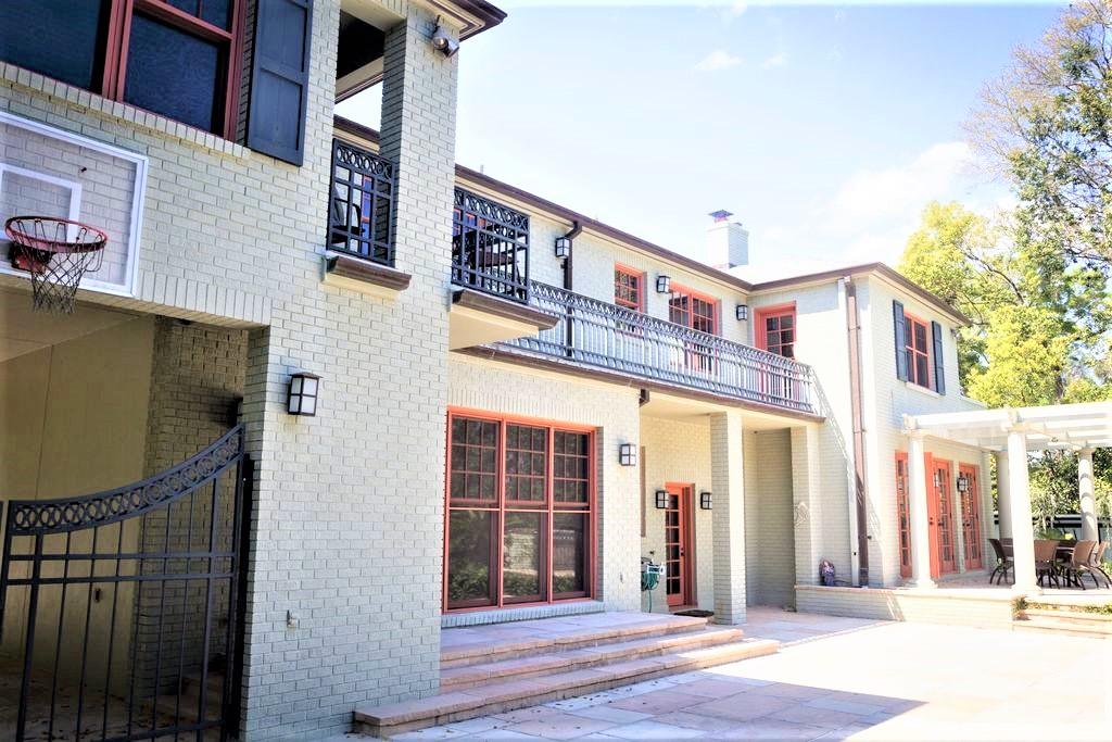 EAST HILL - Residential