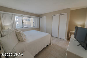 PINNACLE PORT - Residential