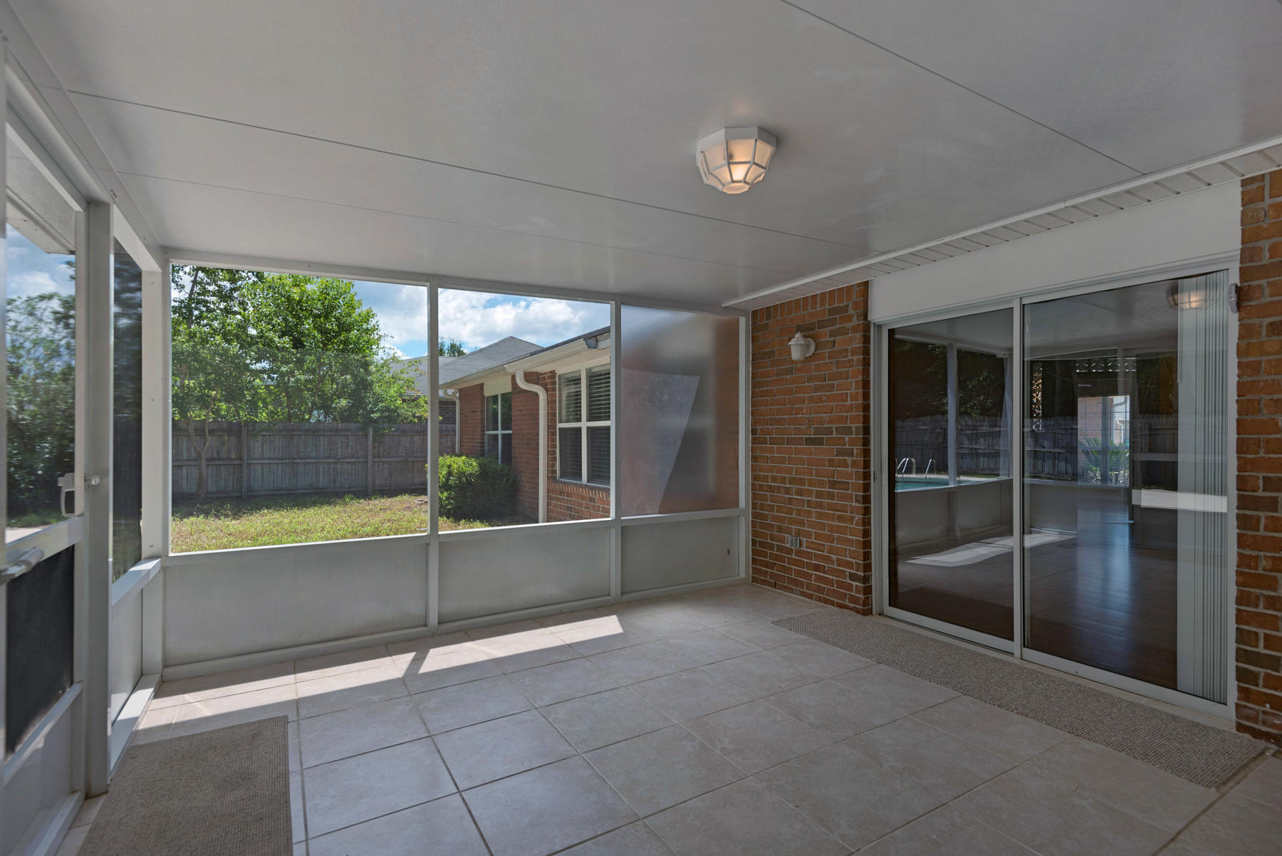 SHADOW OAK S/D - Residential