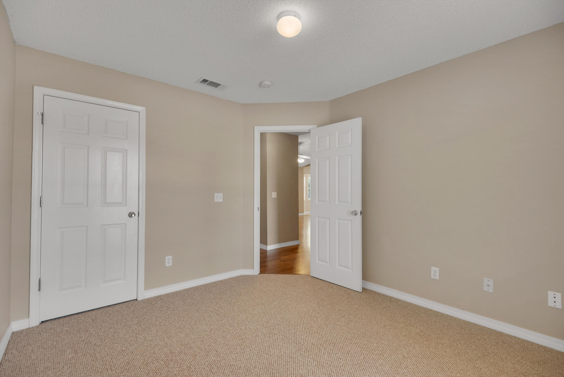 SHADOW OAK S/D - Residential