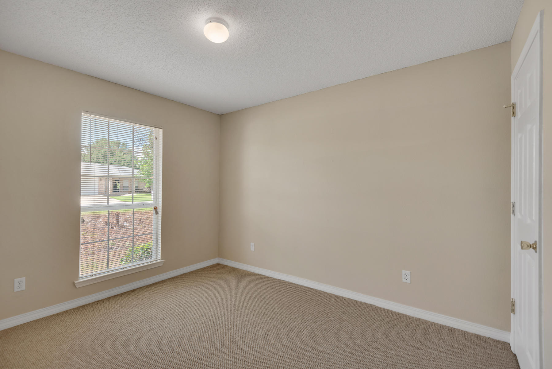 SHADOW OAK S/D - Residential