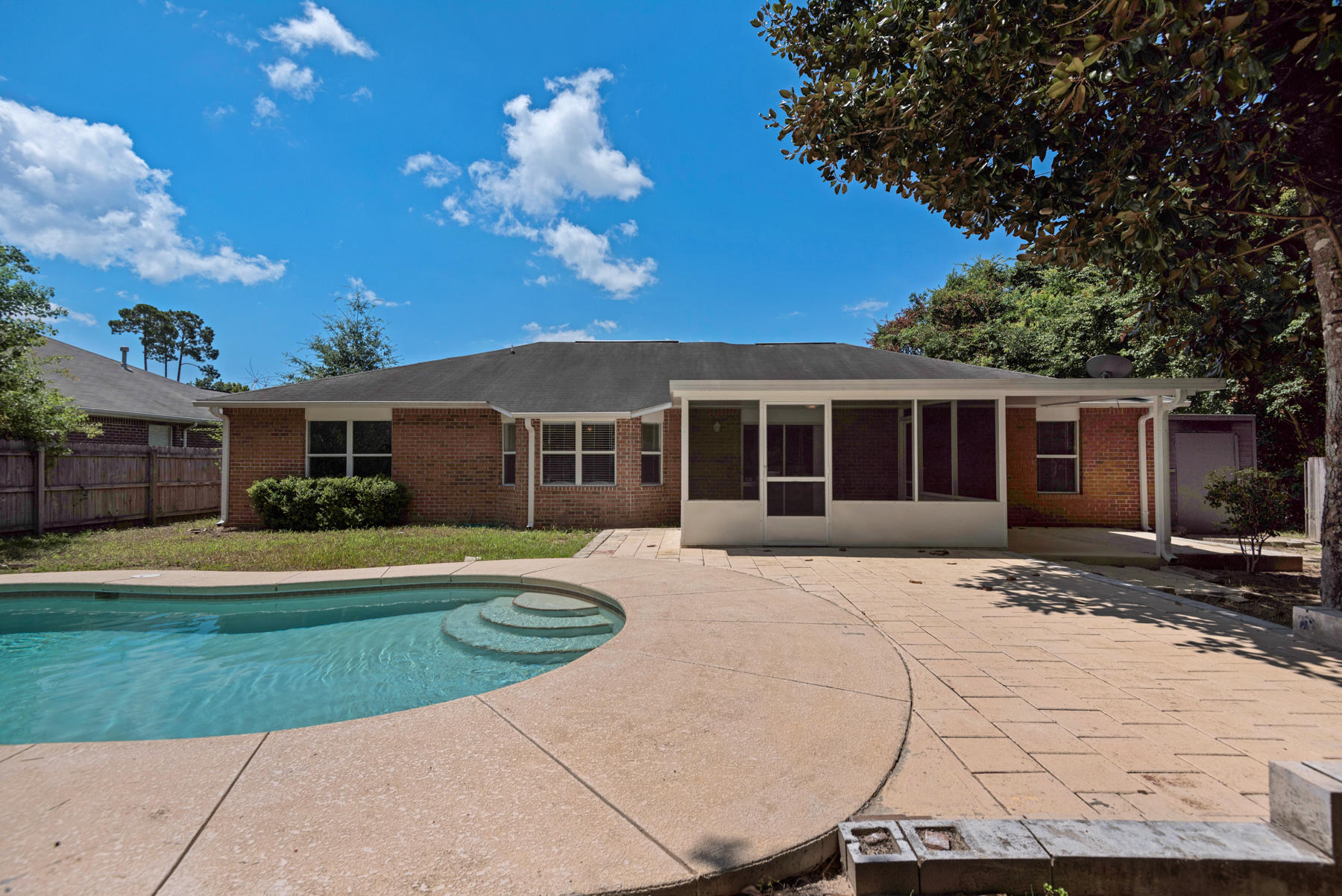 SHADOW OAK S/D - Residential