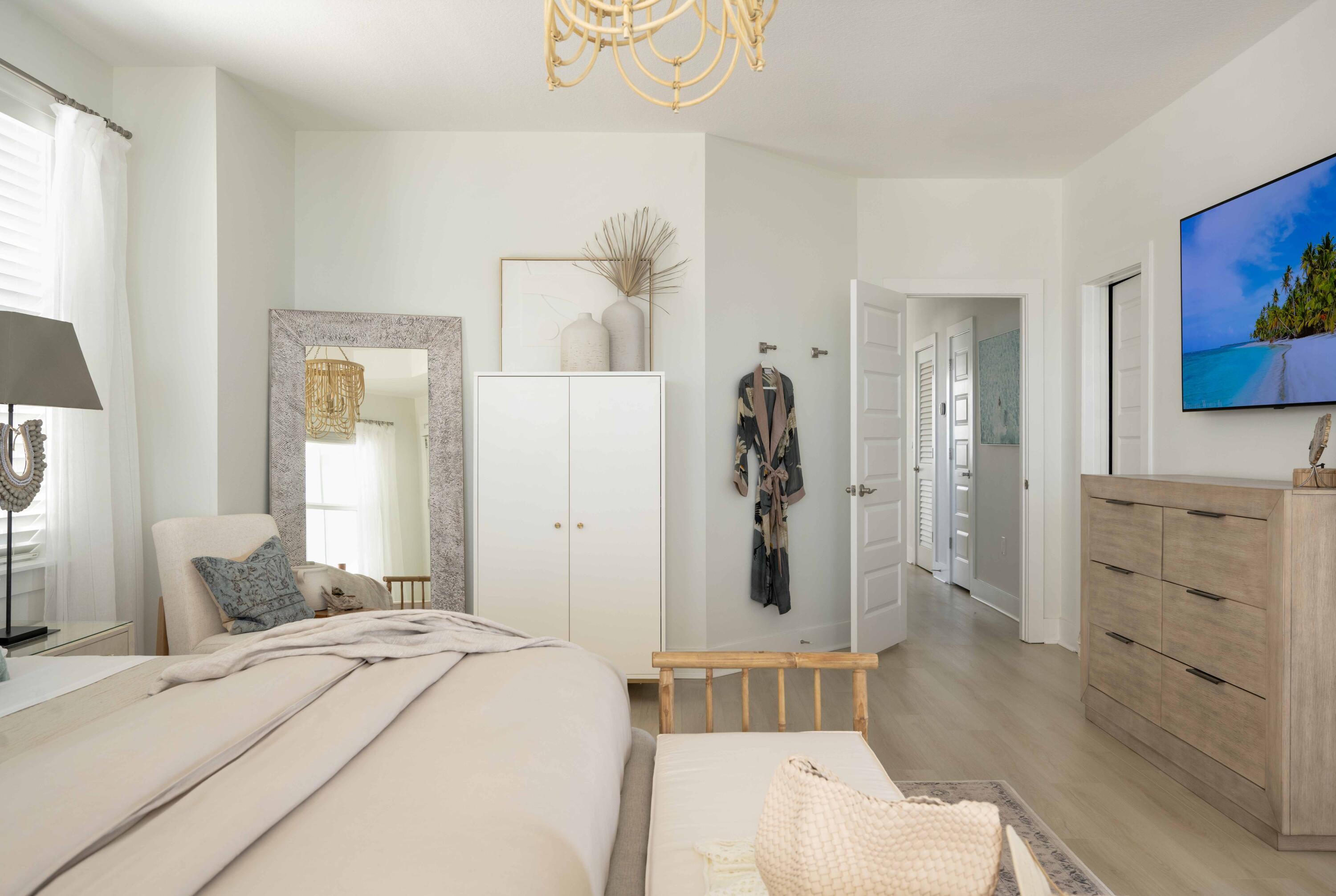 BY THE SEA - Residential