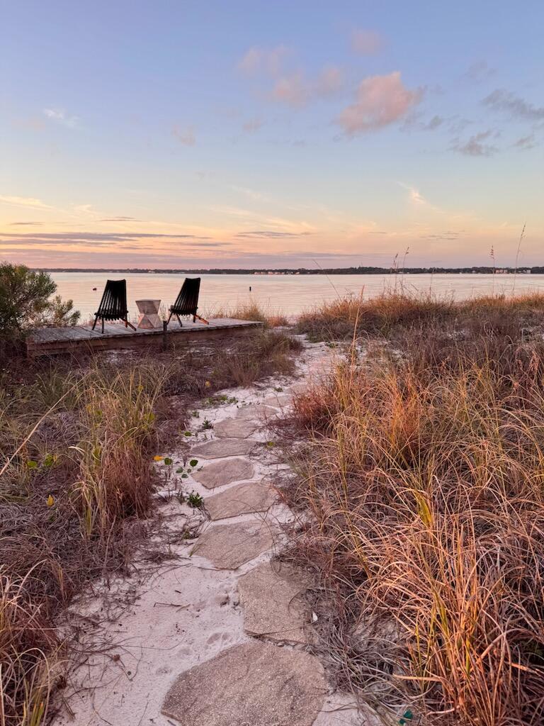 BY THE SEA - Residential