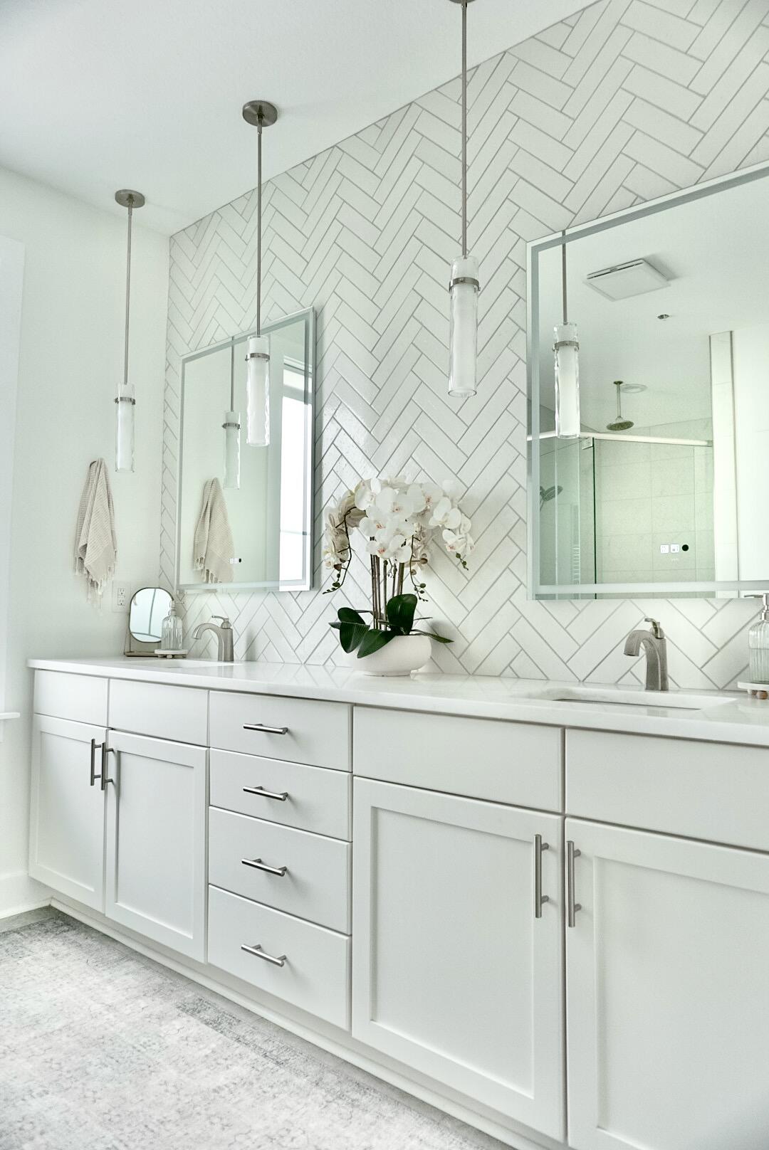 BY THE SEA - Residential